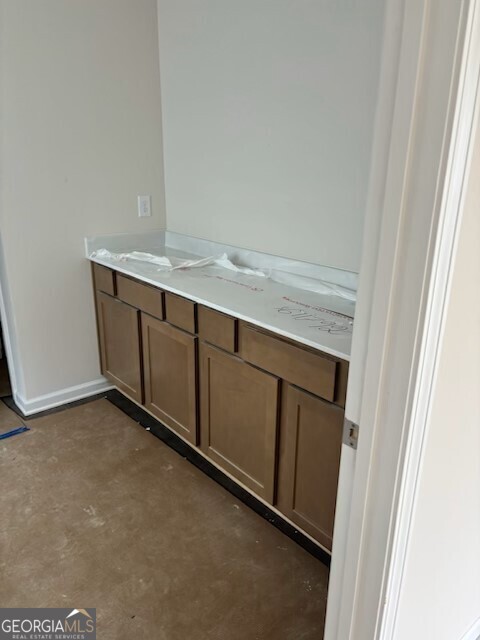 174 Parwood Drive Property Photo 8