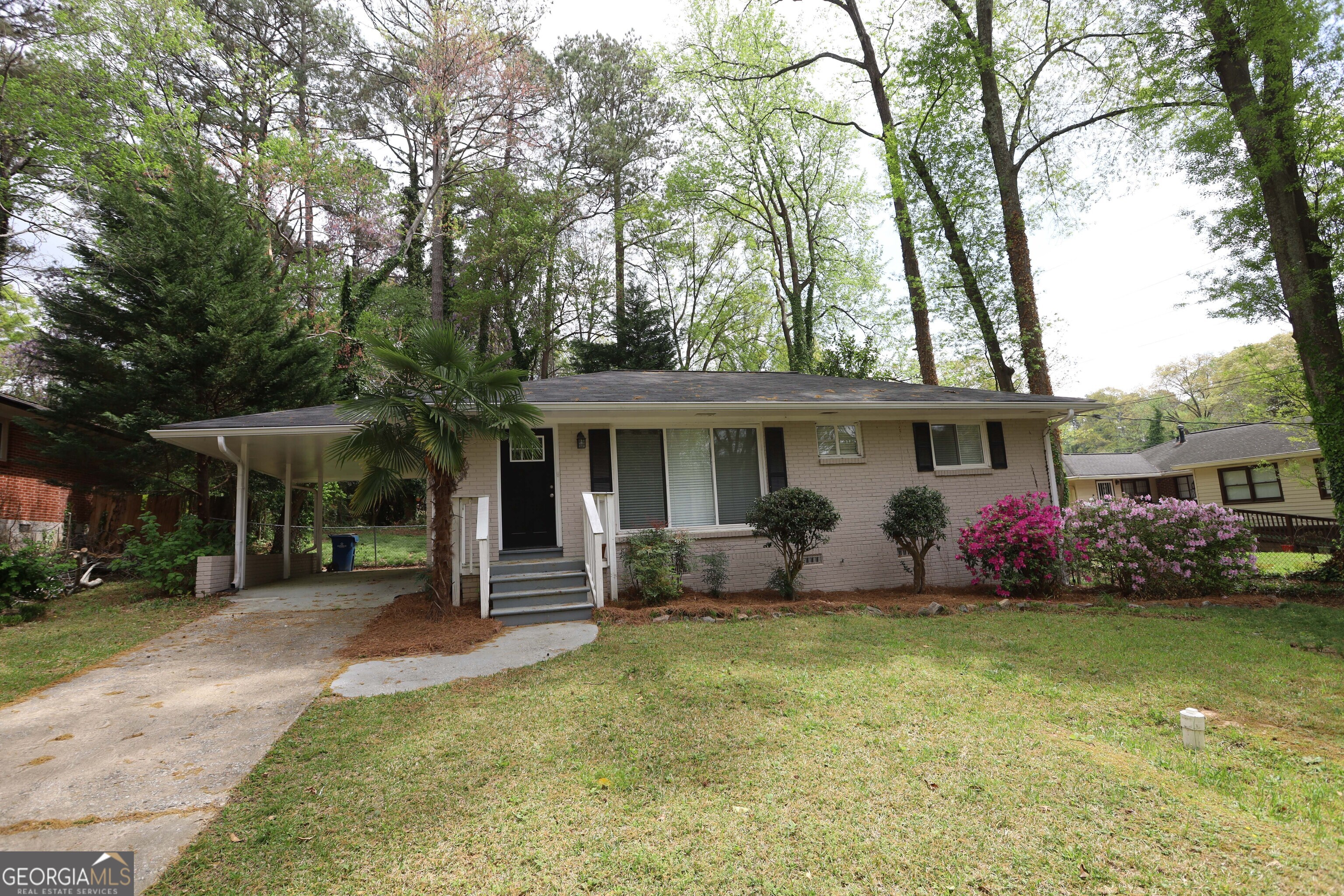 2830 Luther Drive Property Photo 2