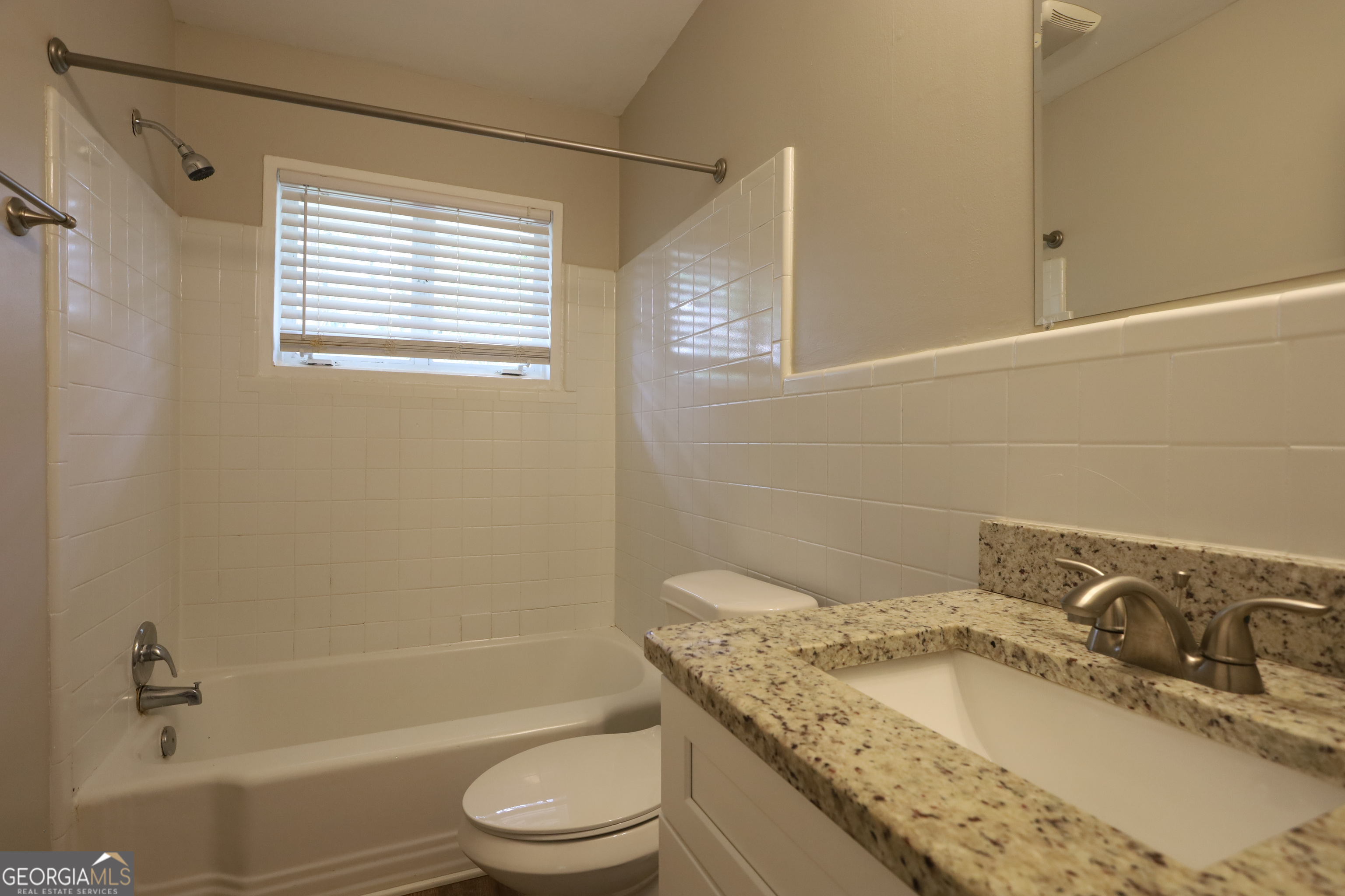 2830 Luther Drive Property Photo 7