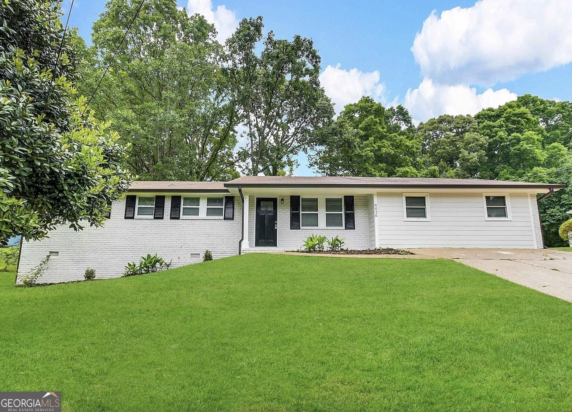 6026 S Bear Drive Property Photo 1