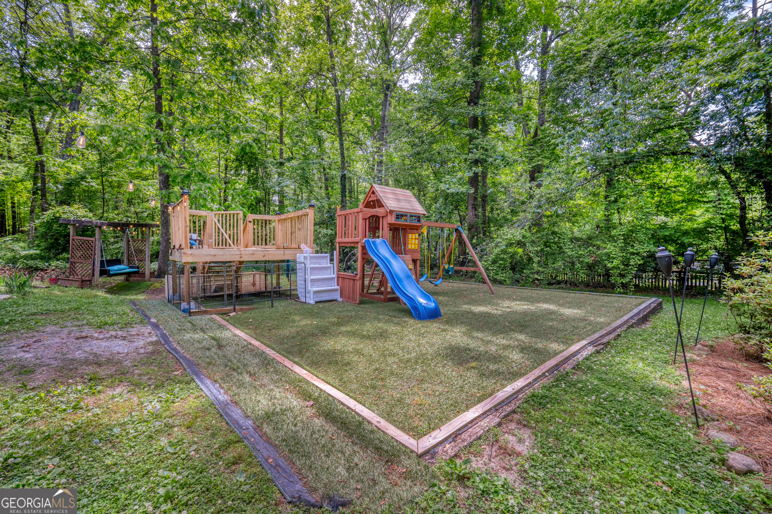 205 Olde Oak Drive Property Photo 5