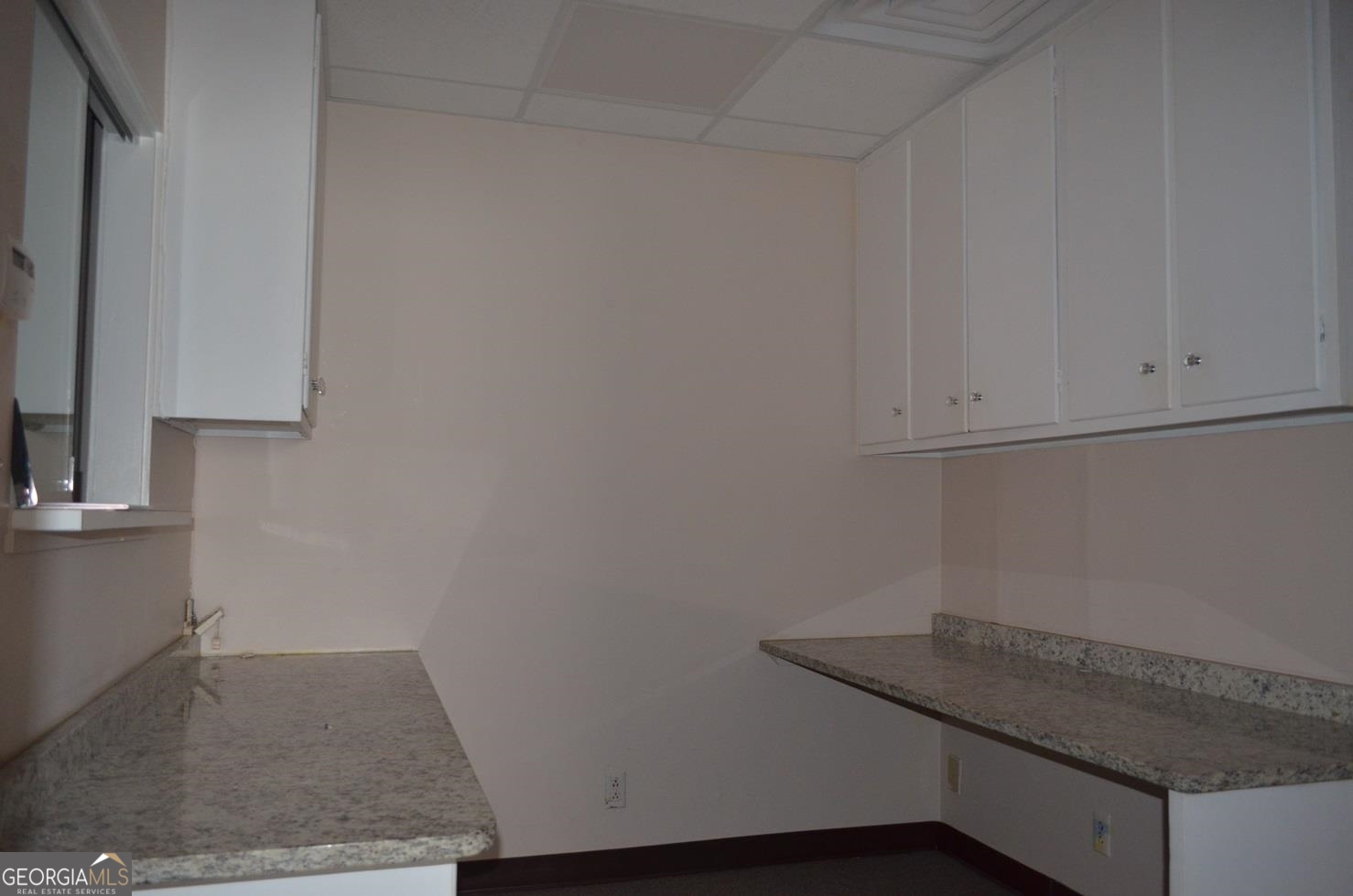 13 N Lee Street Property Photo 9