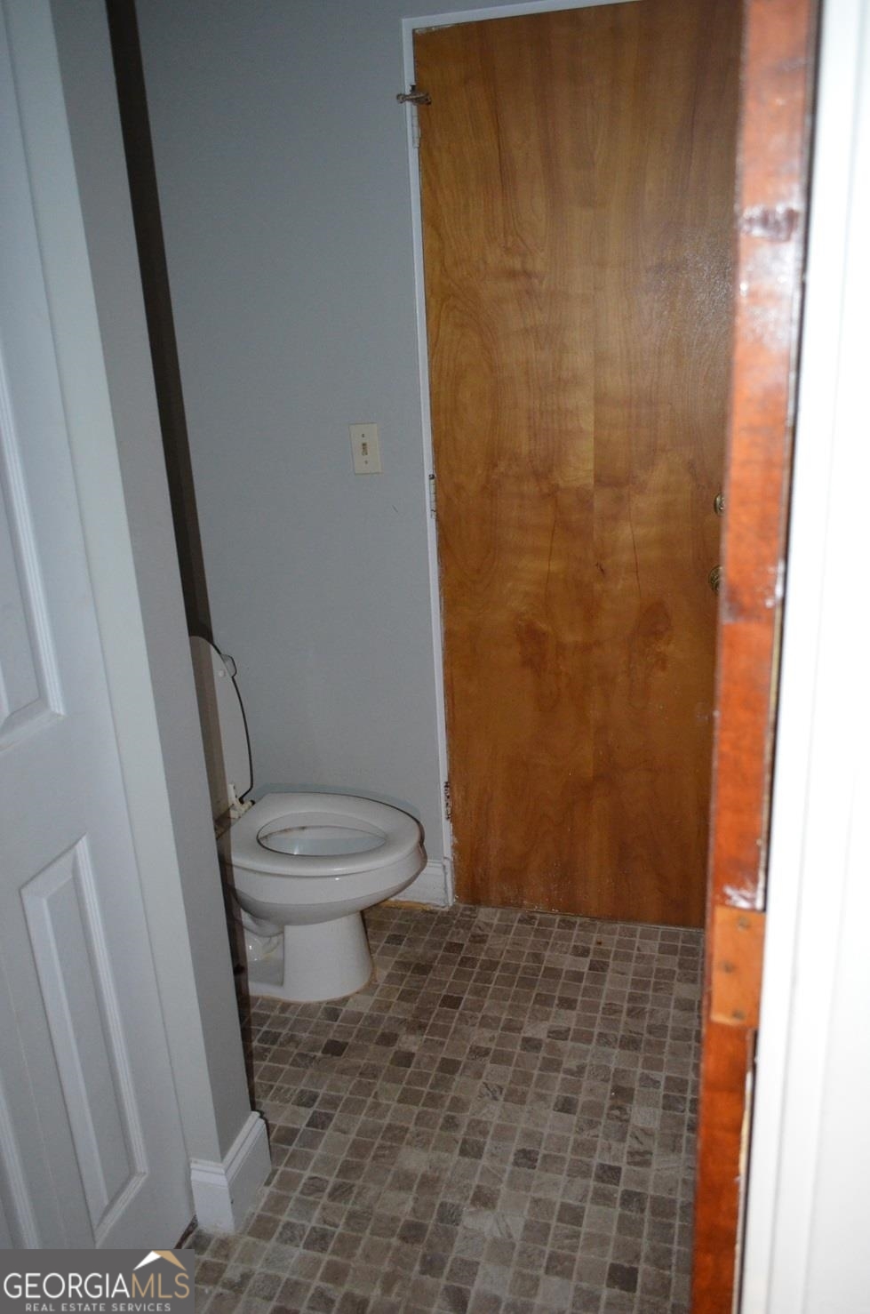 13 N Lee Street Property Photo 10