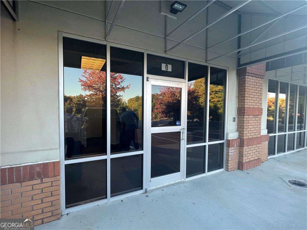 3631 Mount Vernon Suite 101 Road Property Photo 4