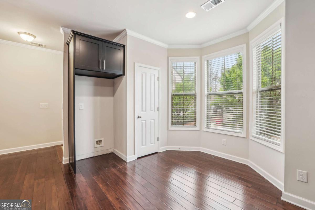 4934 Wyeth Way Property Photo 6
