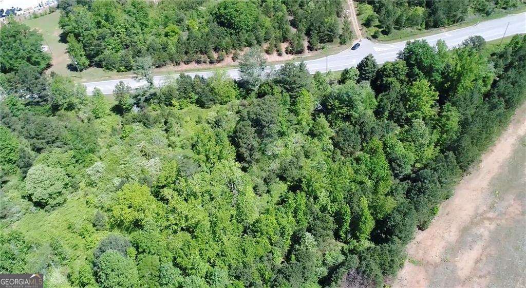 5870 Hubbard Town Road Property Photo 3