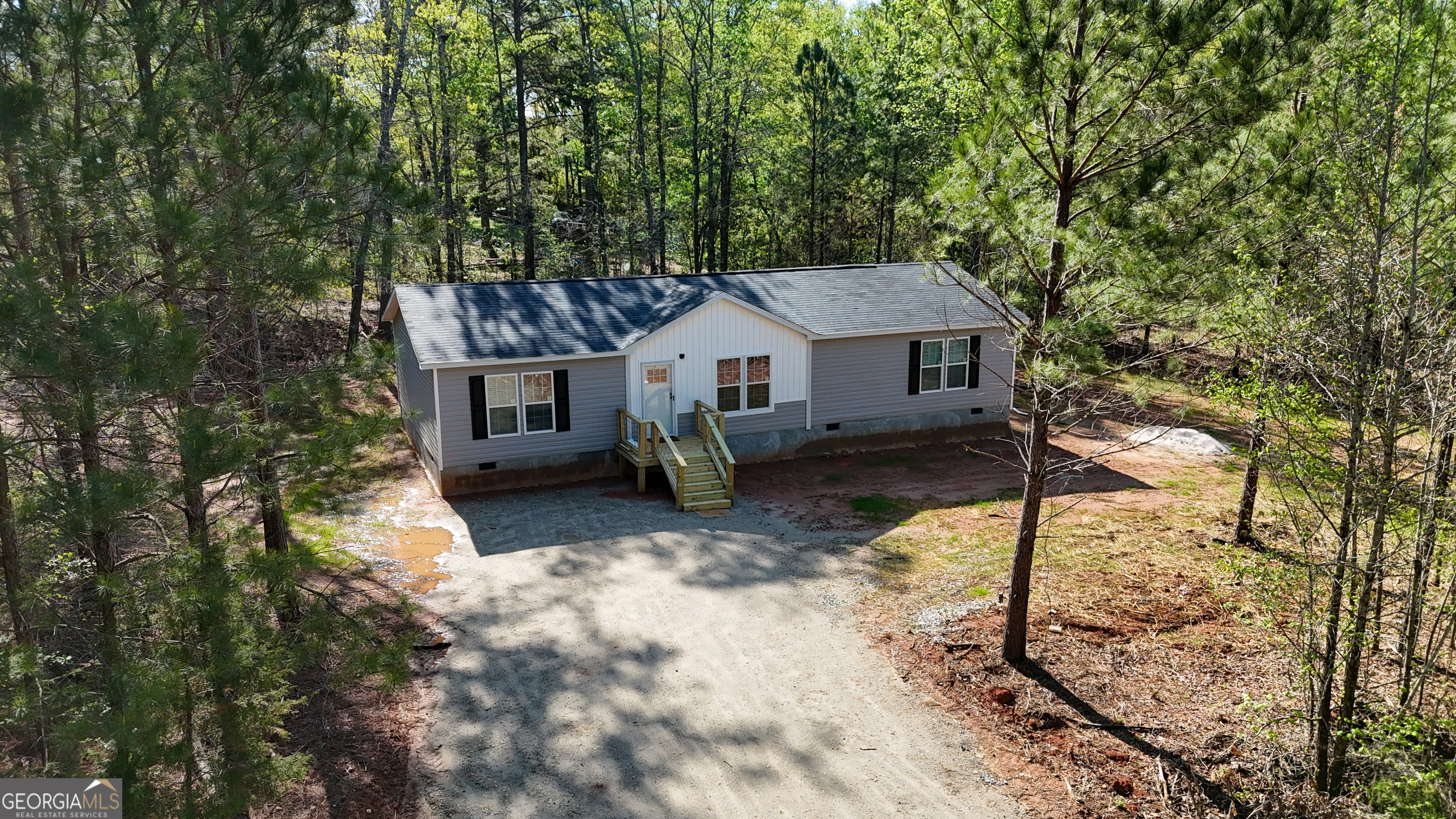 2126 Amberly Road Property Photo