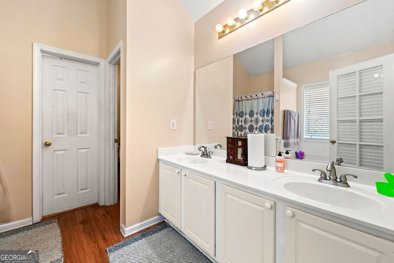 5147 Winding Glen Drive Property Photo 21
