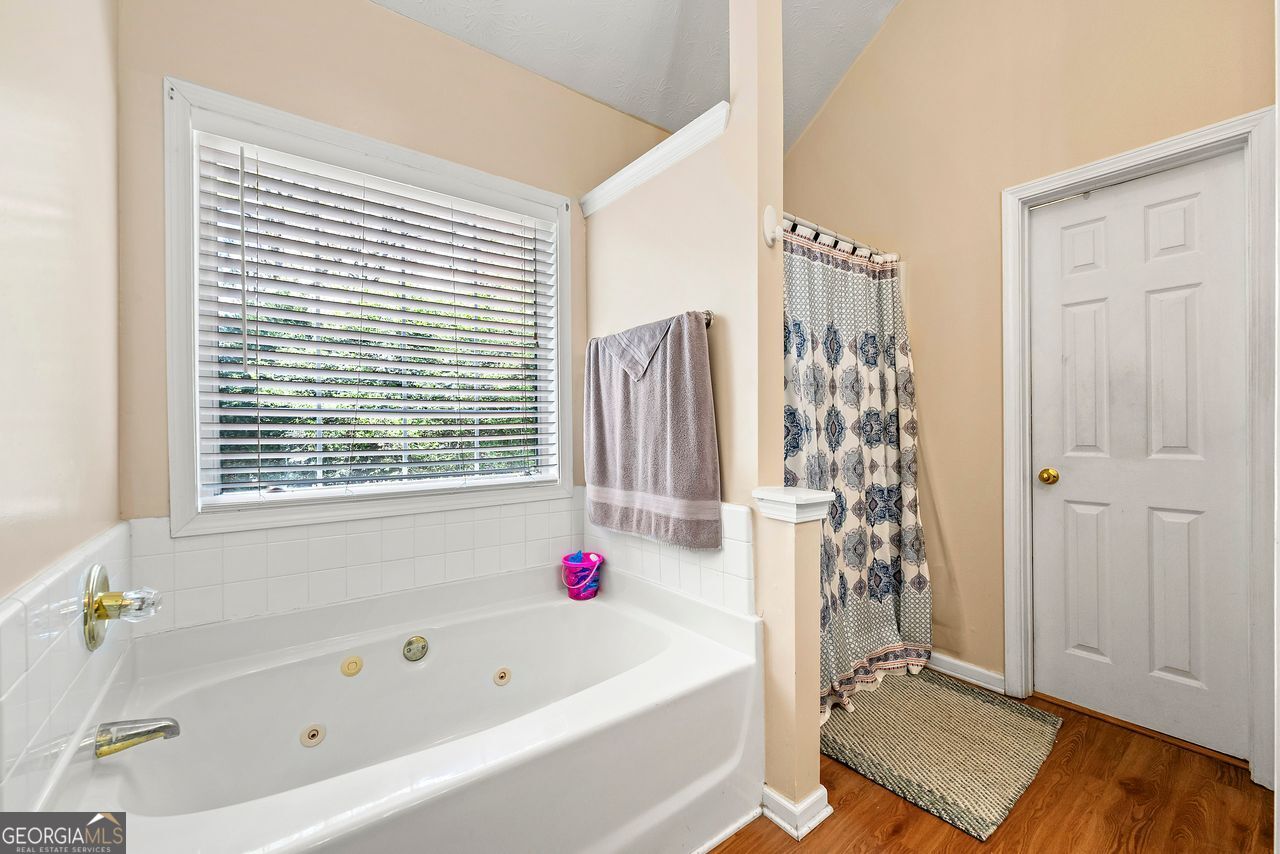 5147 Winding Glen Drive Property Photo 22