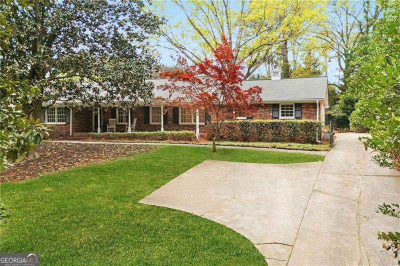 5630 Lake Forrest Drive Property Photo 1