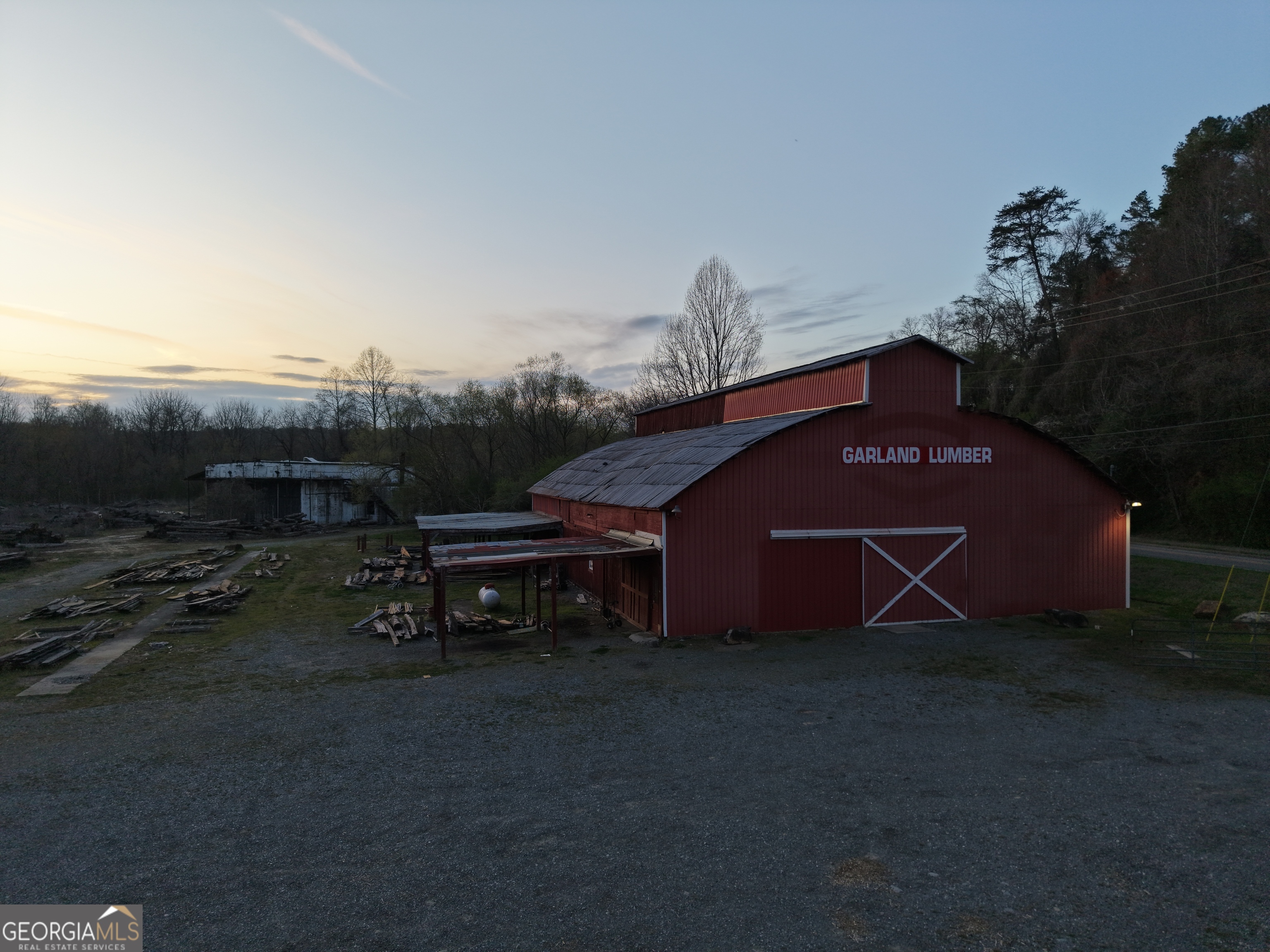 400 River Street Property Photo 2