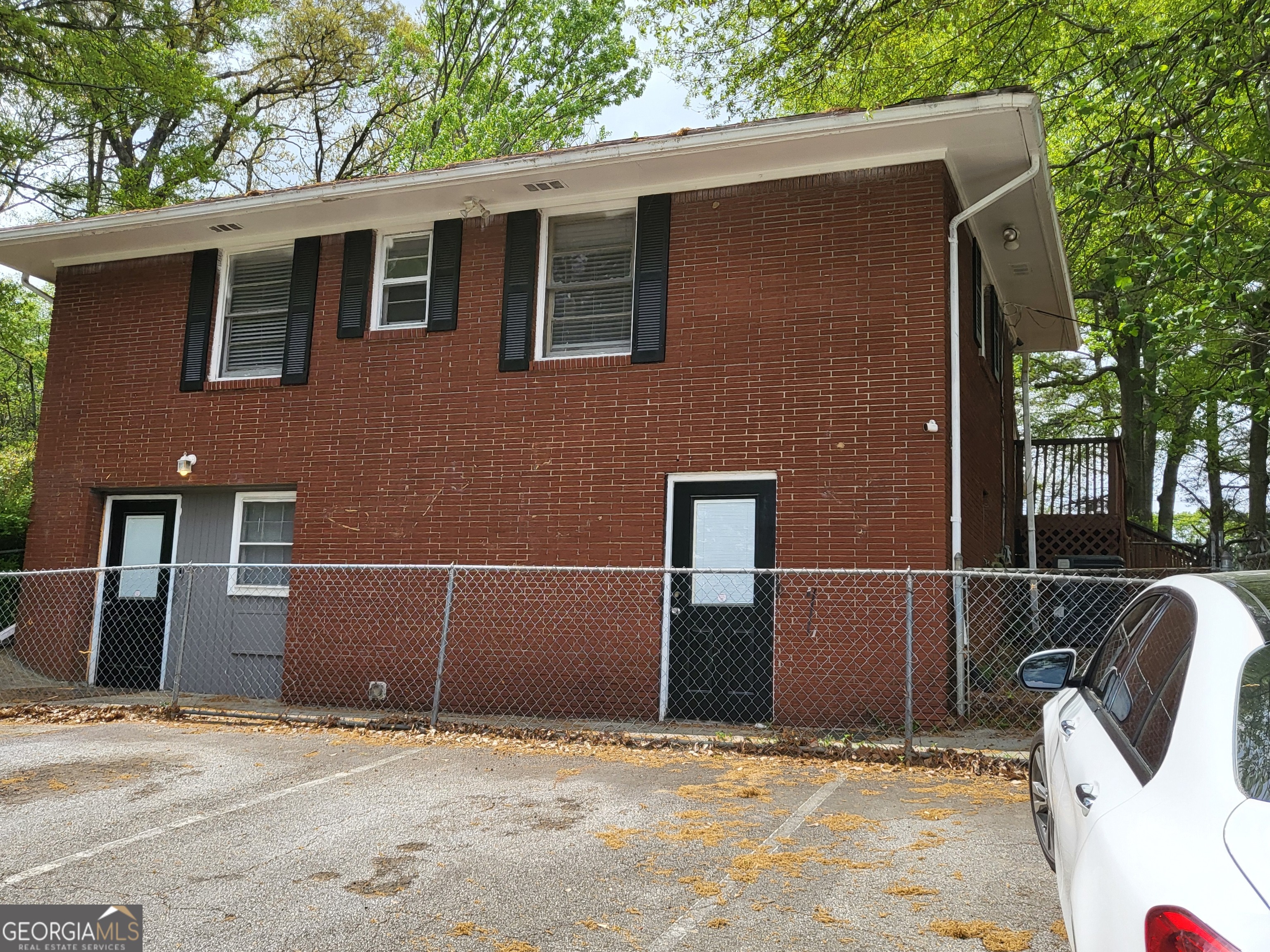 957 Astor Avenue Property Photo 5