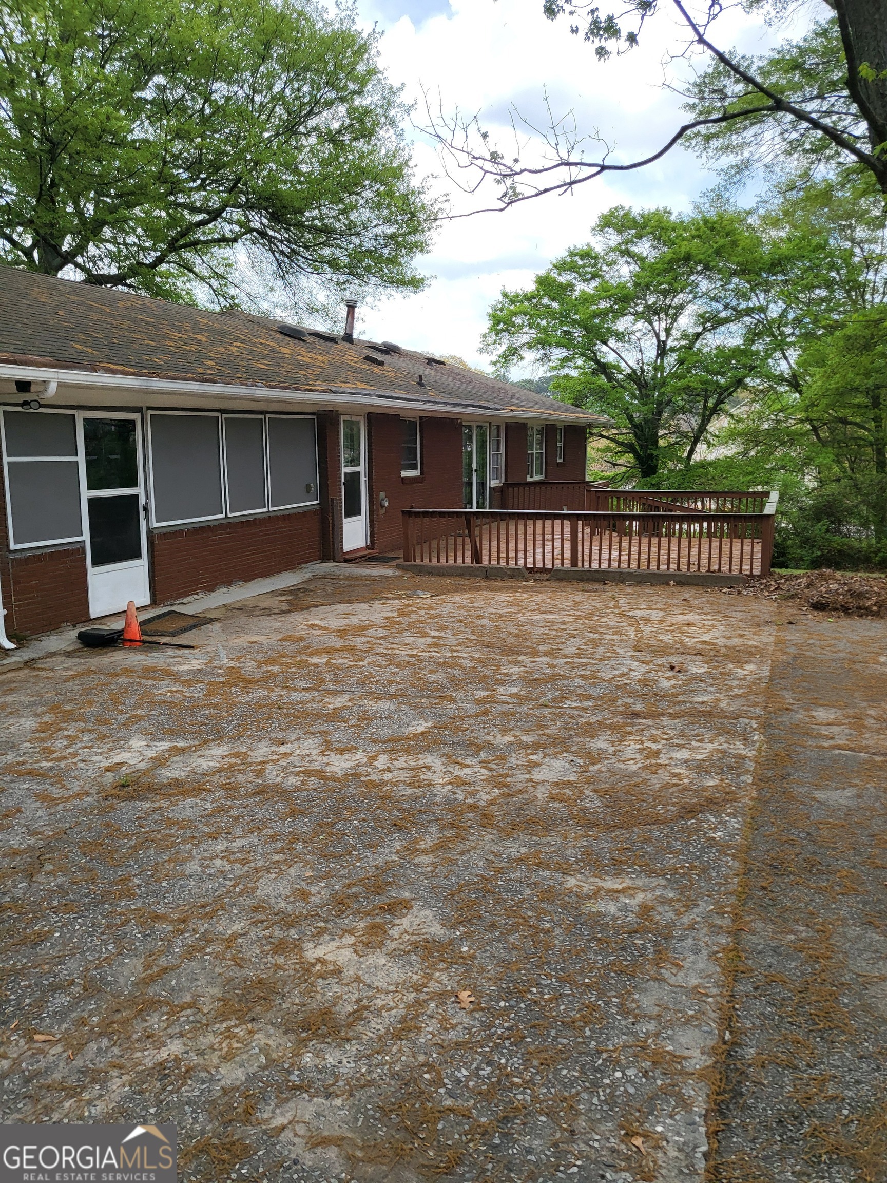 957 Astor Avenue Property Photo 6