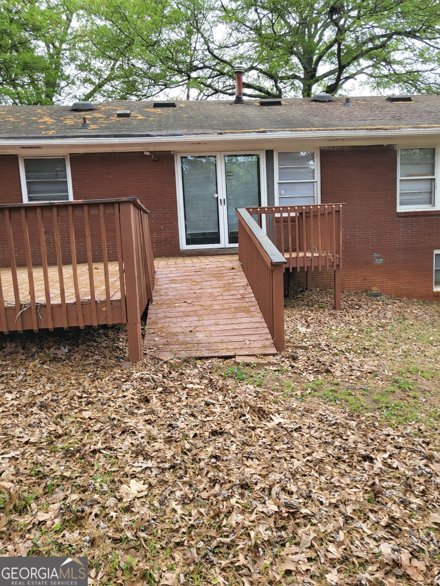 957 Astor Avenue Property Photo 8