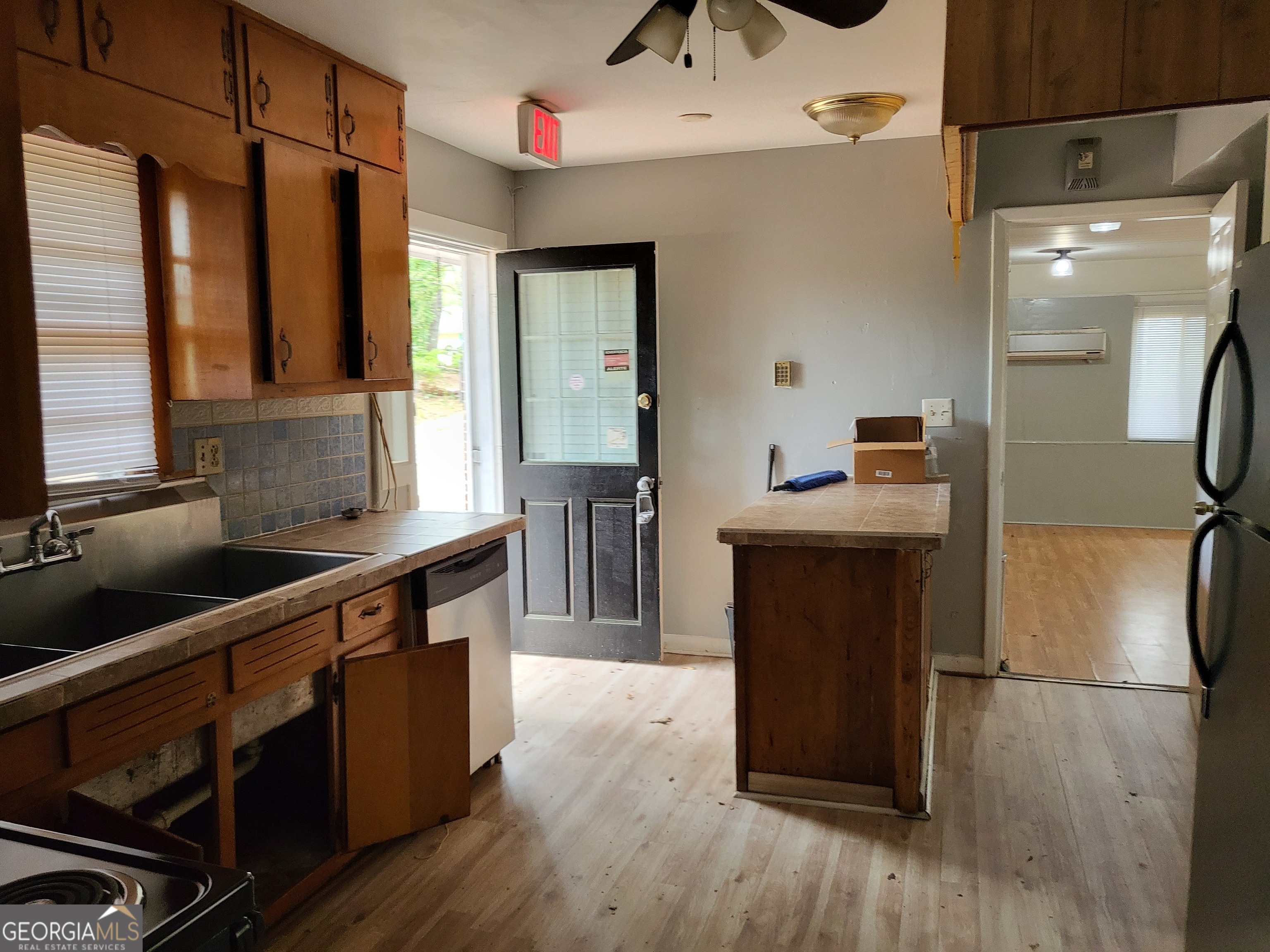 957 Astor Avenue Property Photo 31