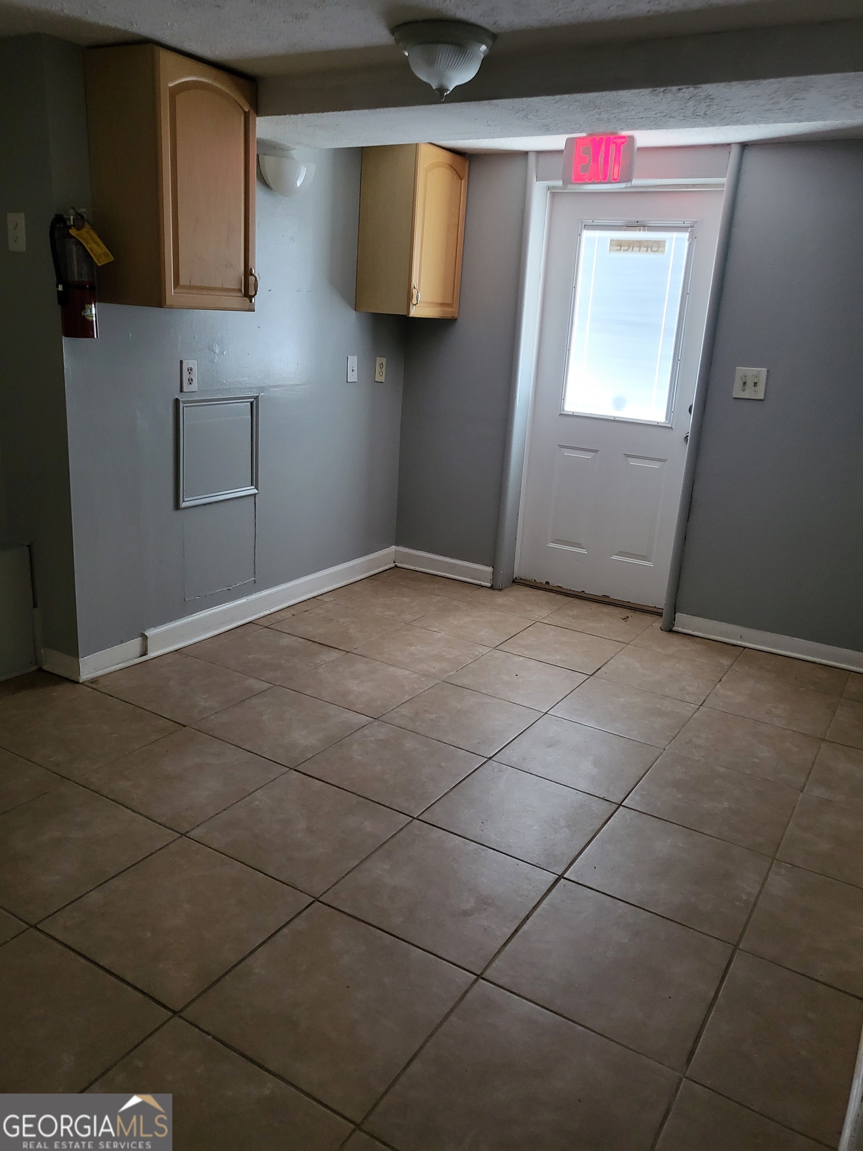 957 Astor Avenue Property Photo 38