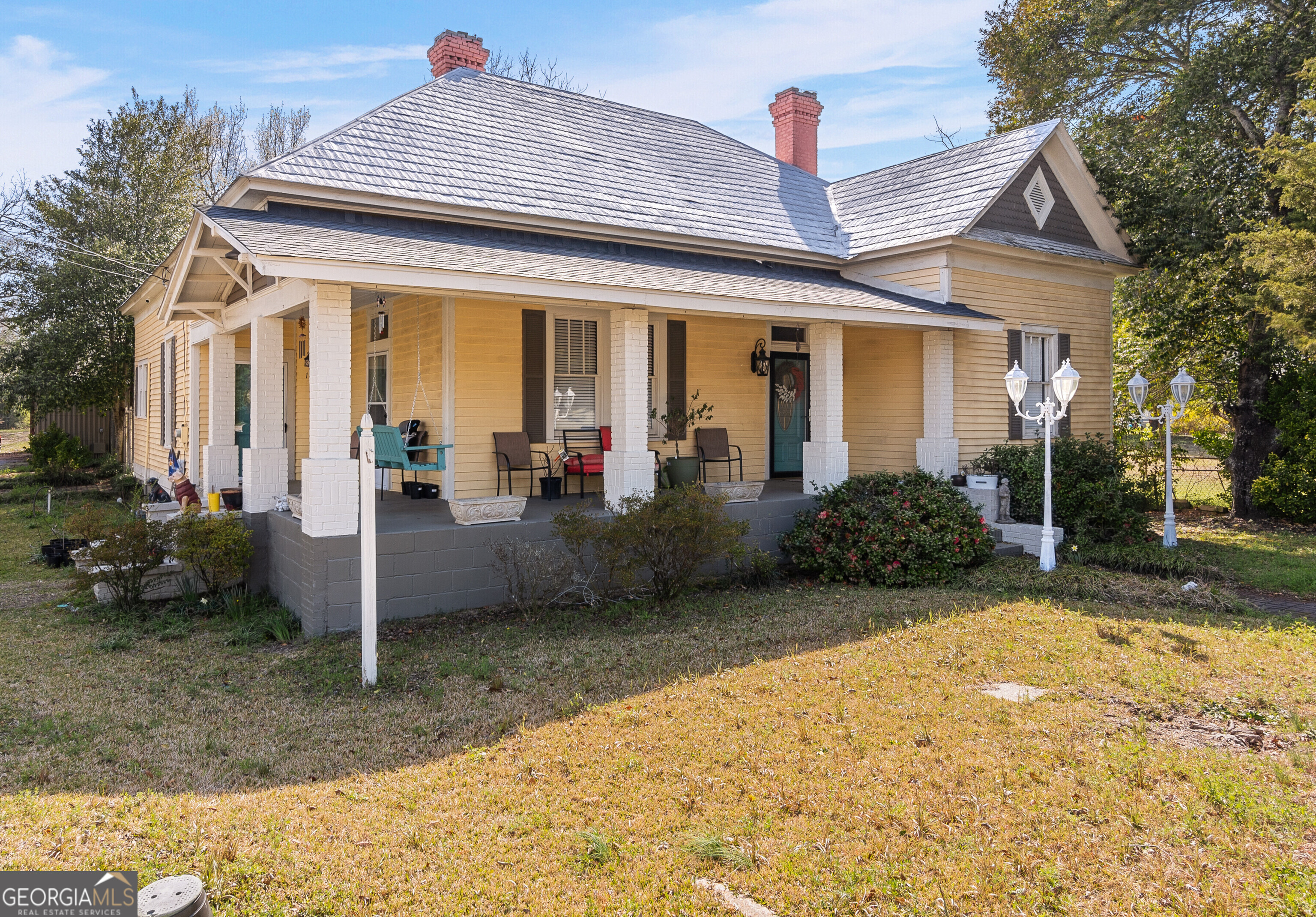 127 W Crusselle Street Property Photo