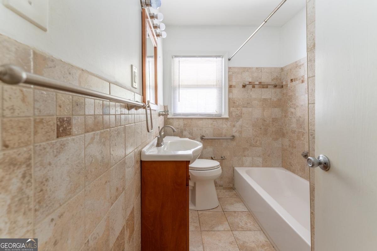 1387 Church Street Property Photo 14