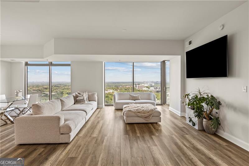 270 17th Street # 3604 Property Photo