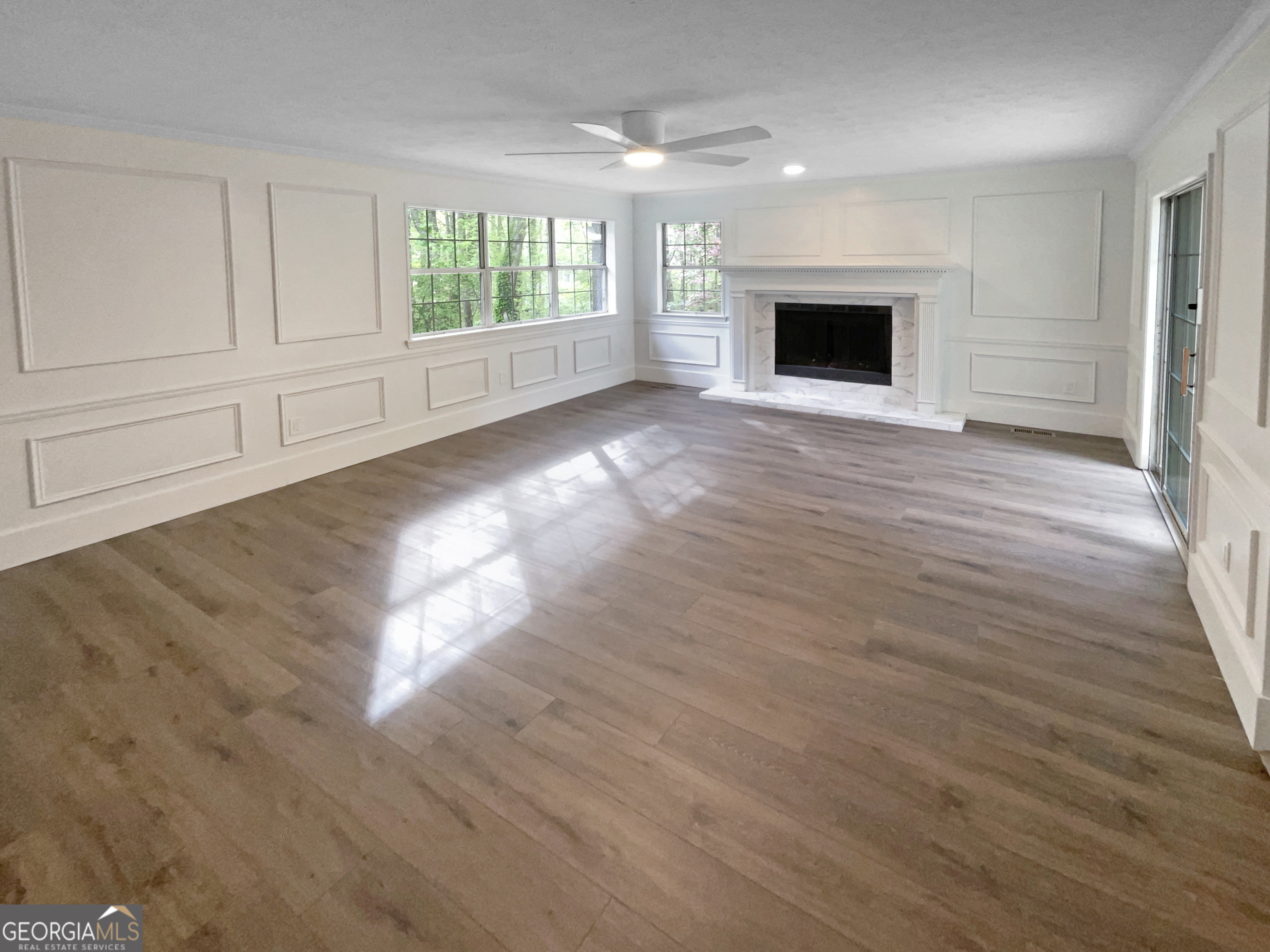 8608 Creekview Court Property Photo 3