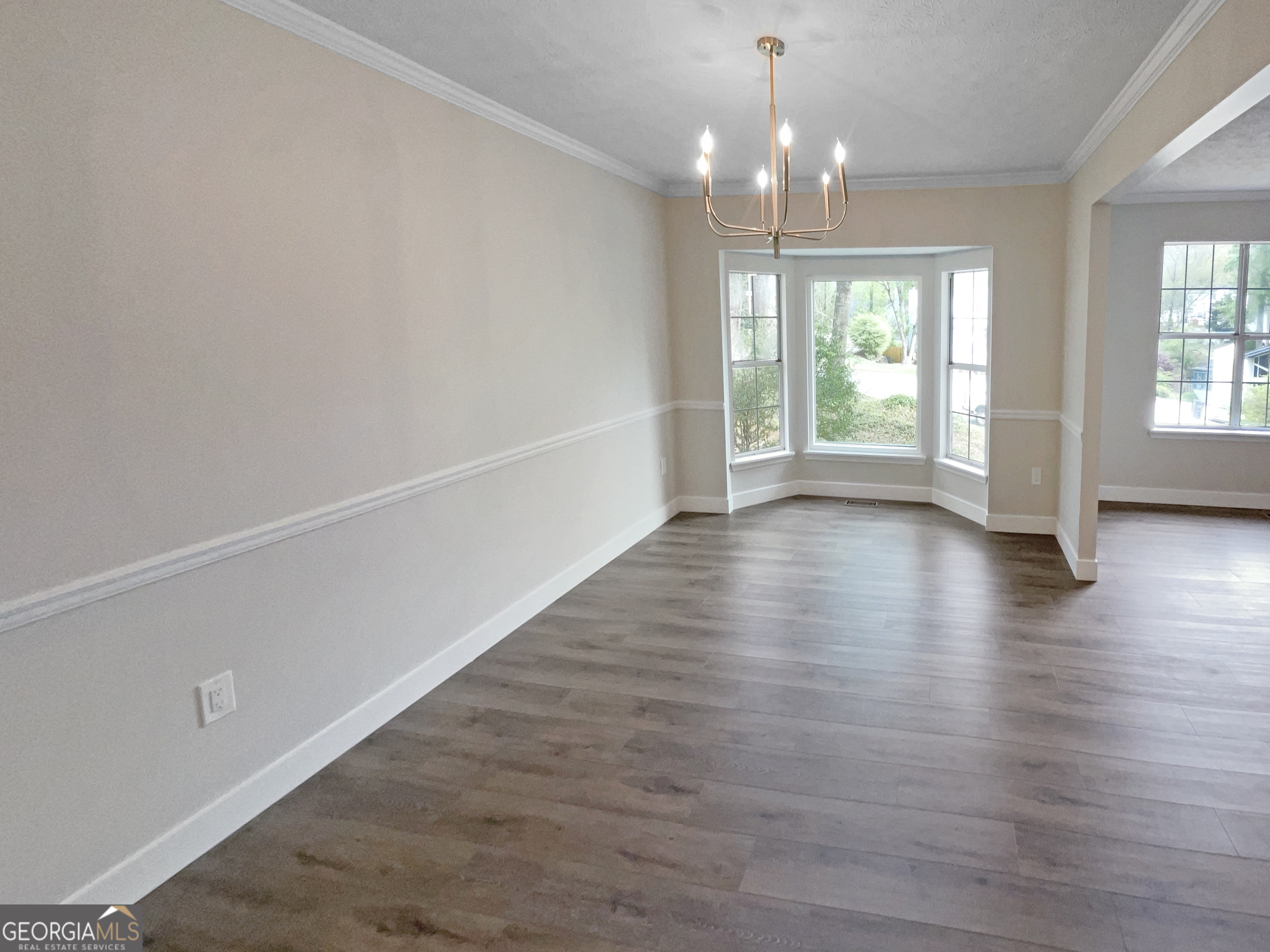 8608 Creekview Court Property Photo 14