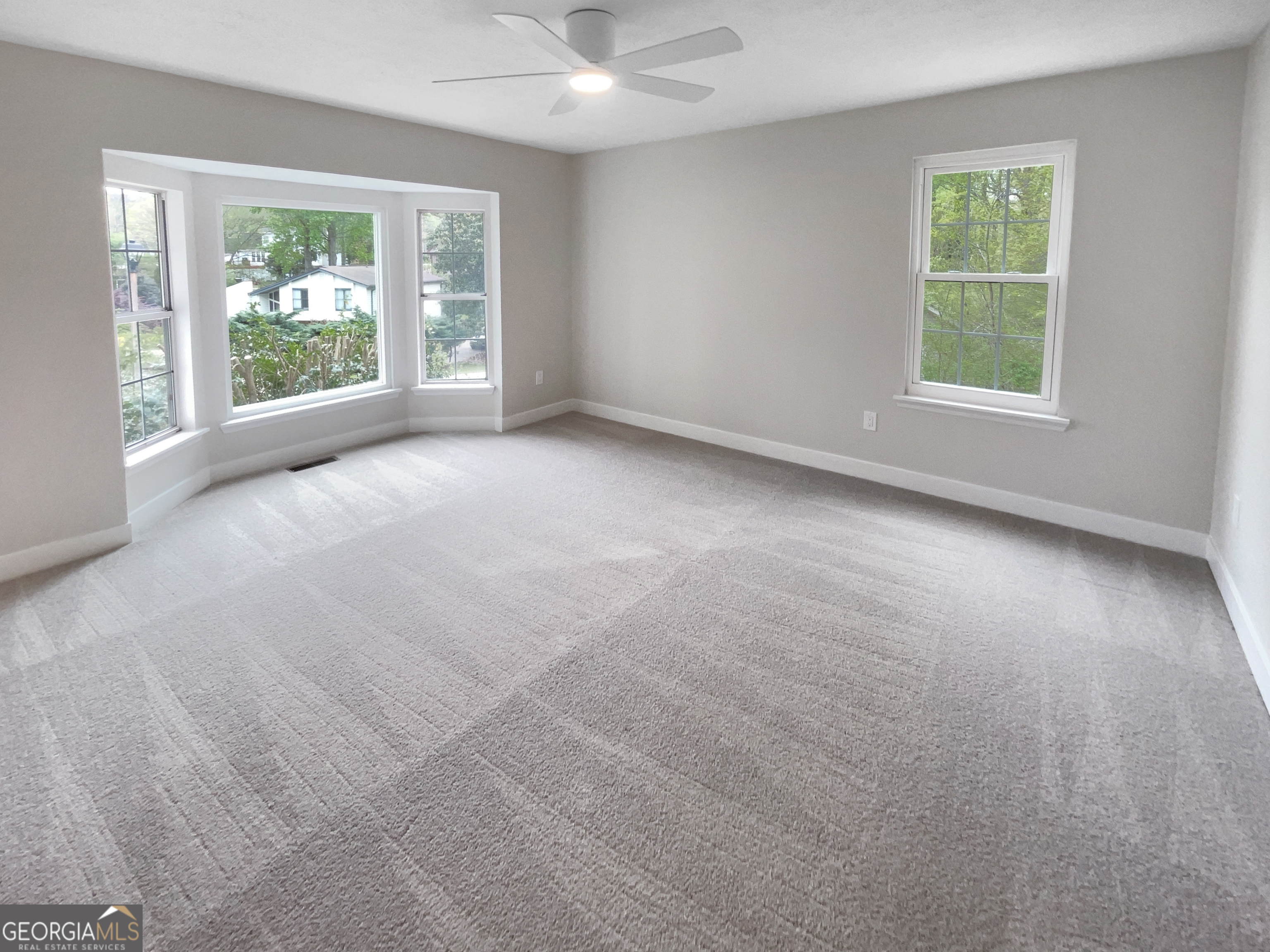 8608 Creekview Court Property Photo 18
