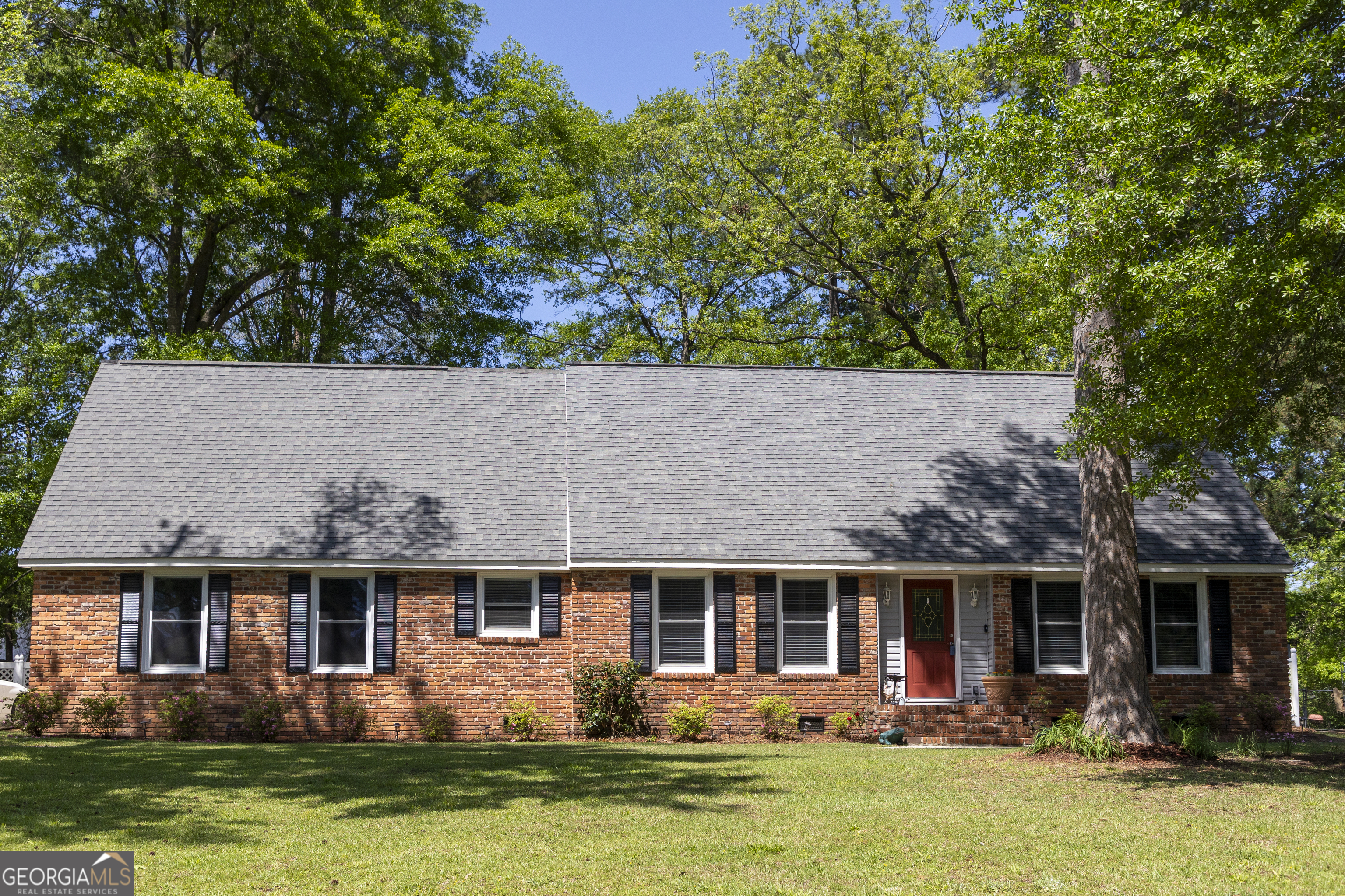 4661 N Beechwood Drive Property Photo 1