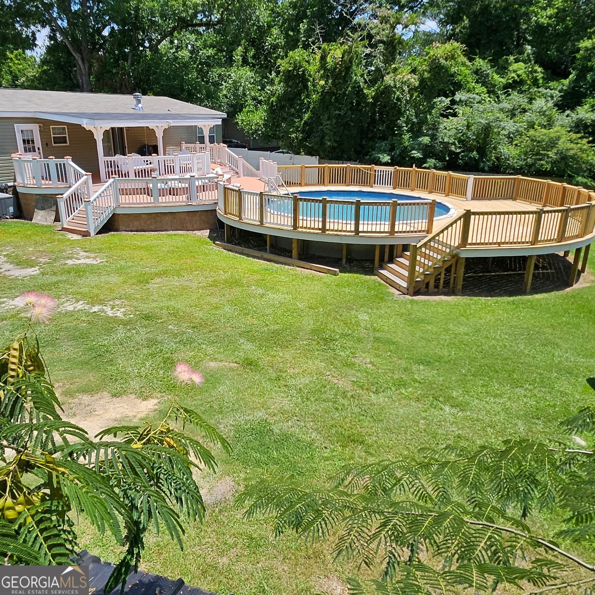 221 Pate Avenue