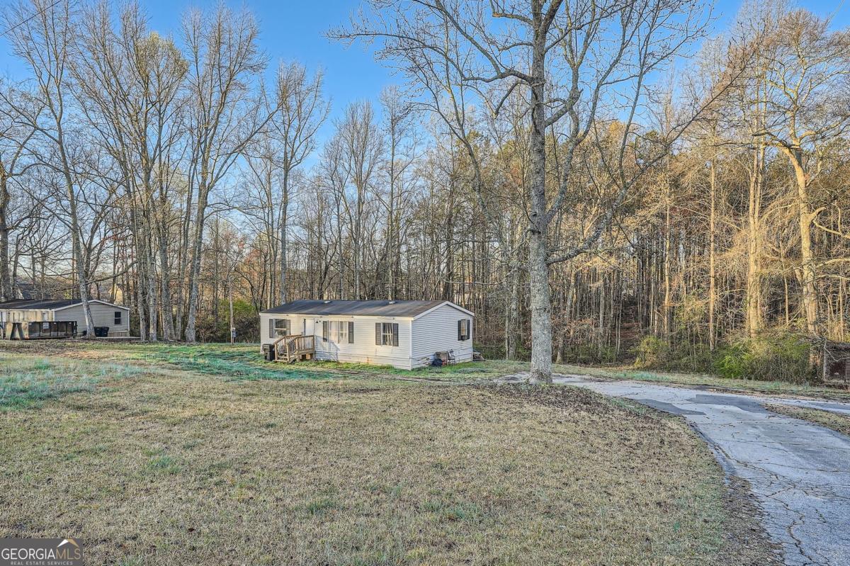 355 Double D Road Property Photo 5