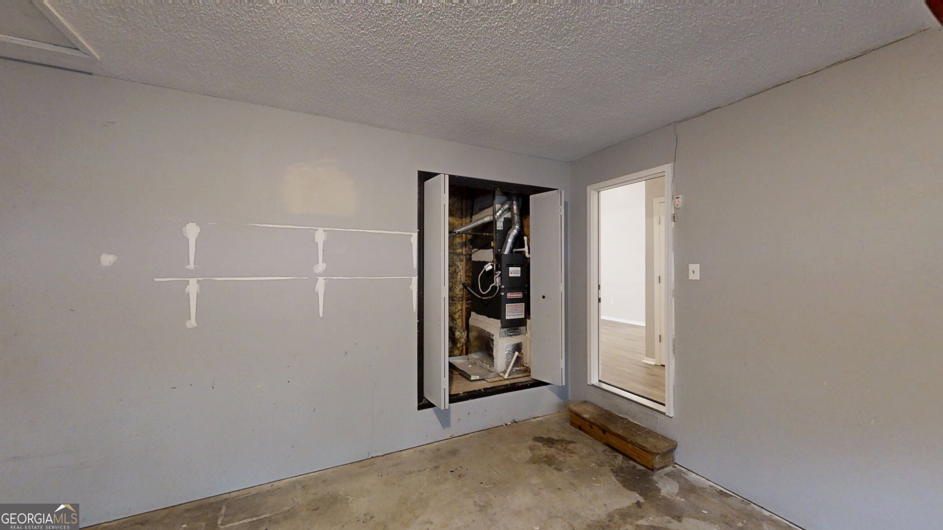 3979 Sharon Springs Property Photo 5