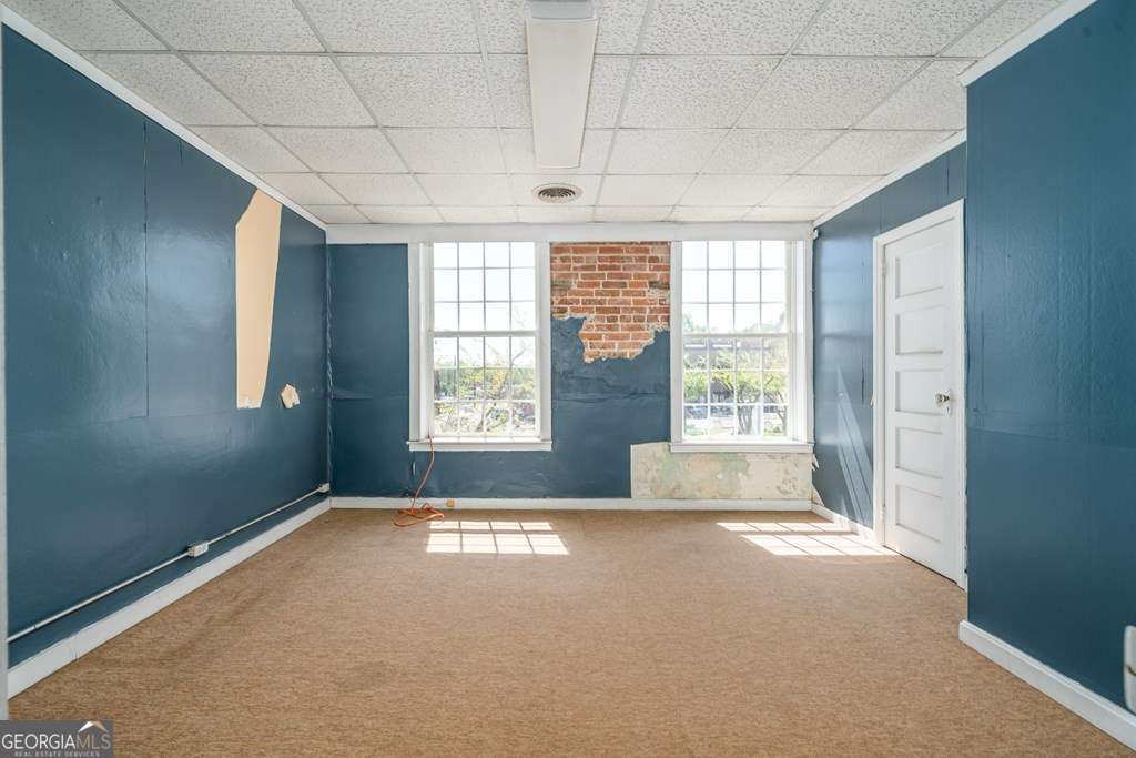 4 Northside Square Property Photo 8