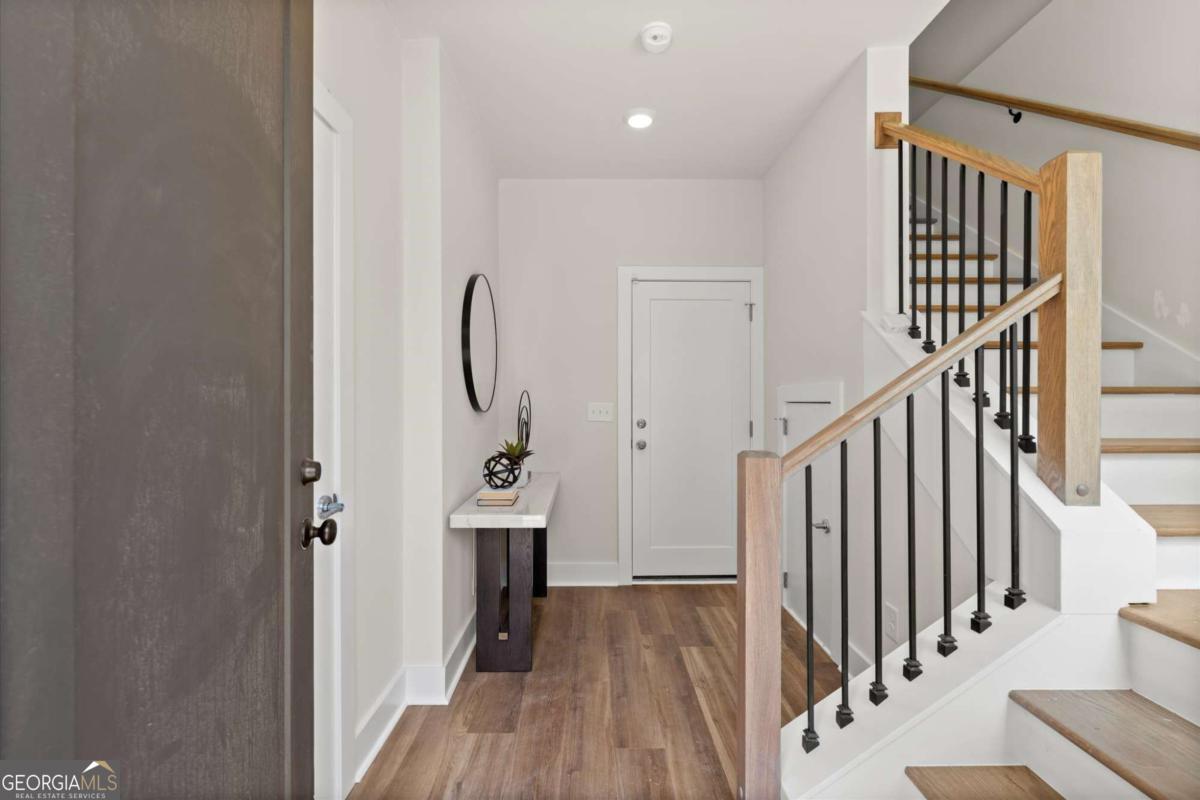 1123 W Marietta Street Nw Property Photo 4