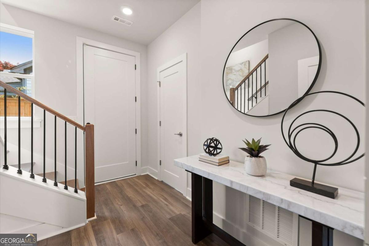 1123 W Marietta Street Nw Property Photo 5