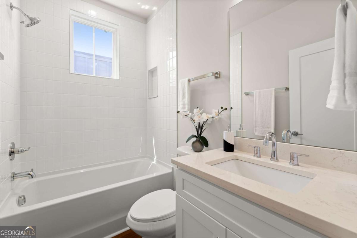 1123 W Marietta Street Nw Property Photo 30