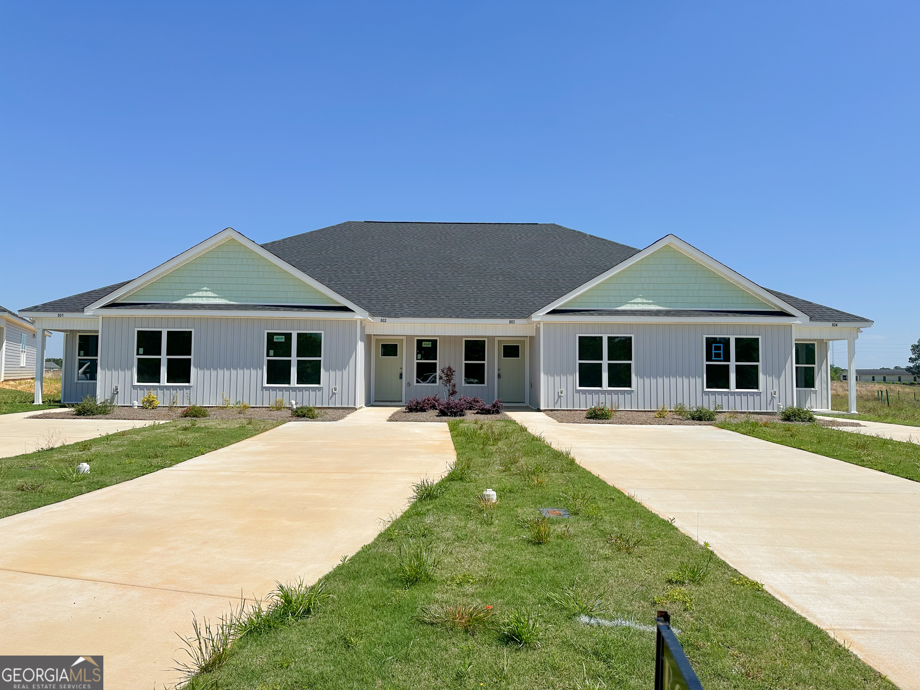 803 Castle Court Property Photo