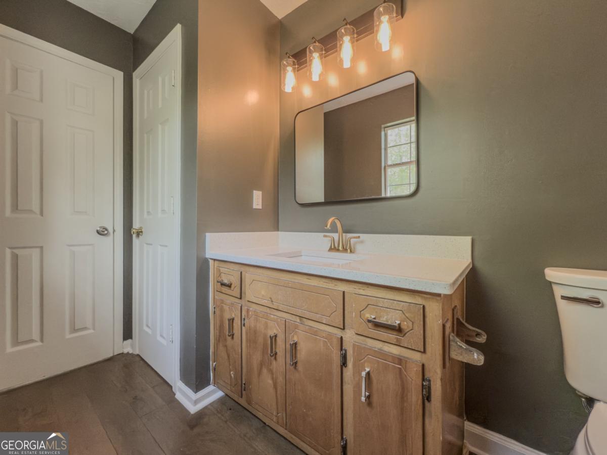 175 Stoneview Circle Property Photo 2