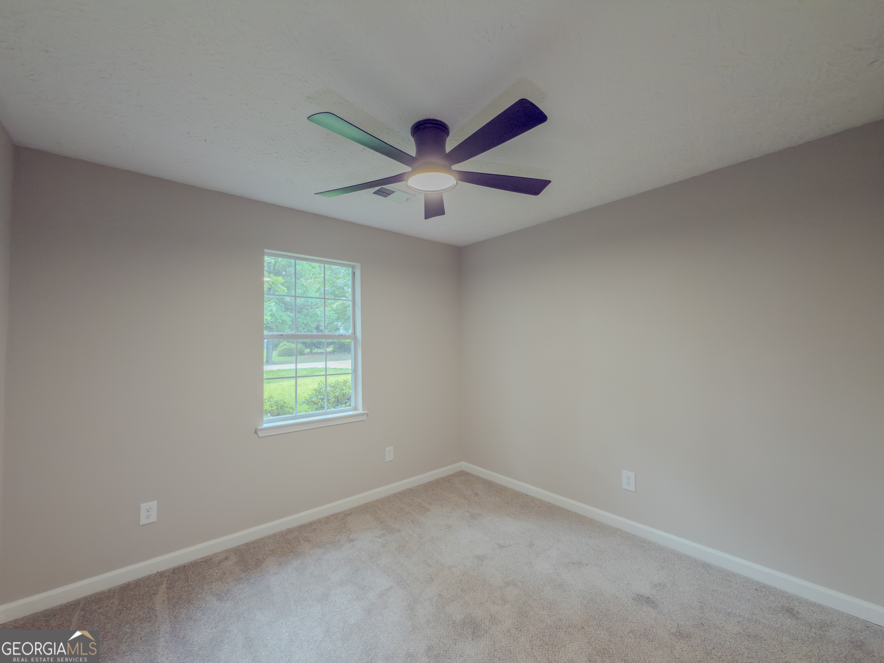 175 Stoneview Circle Property Photo 9