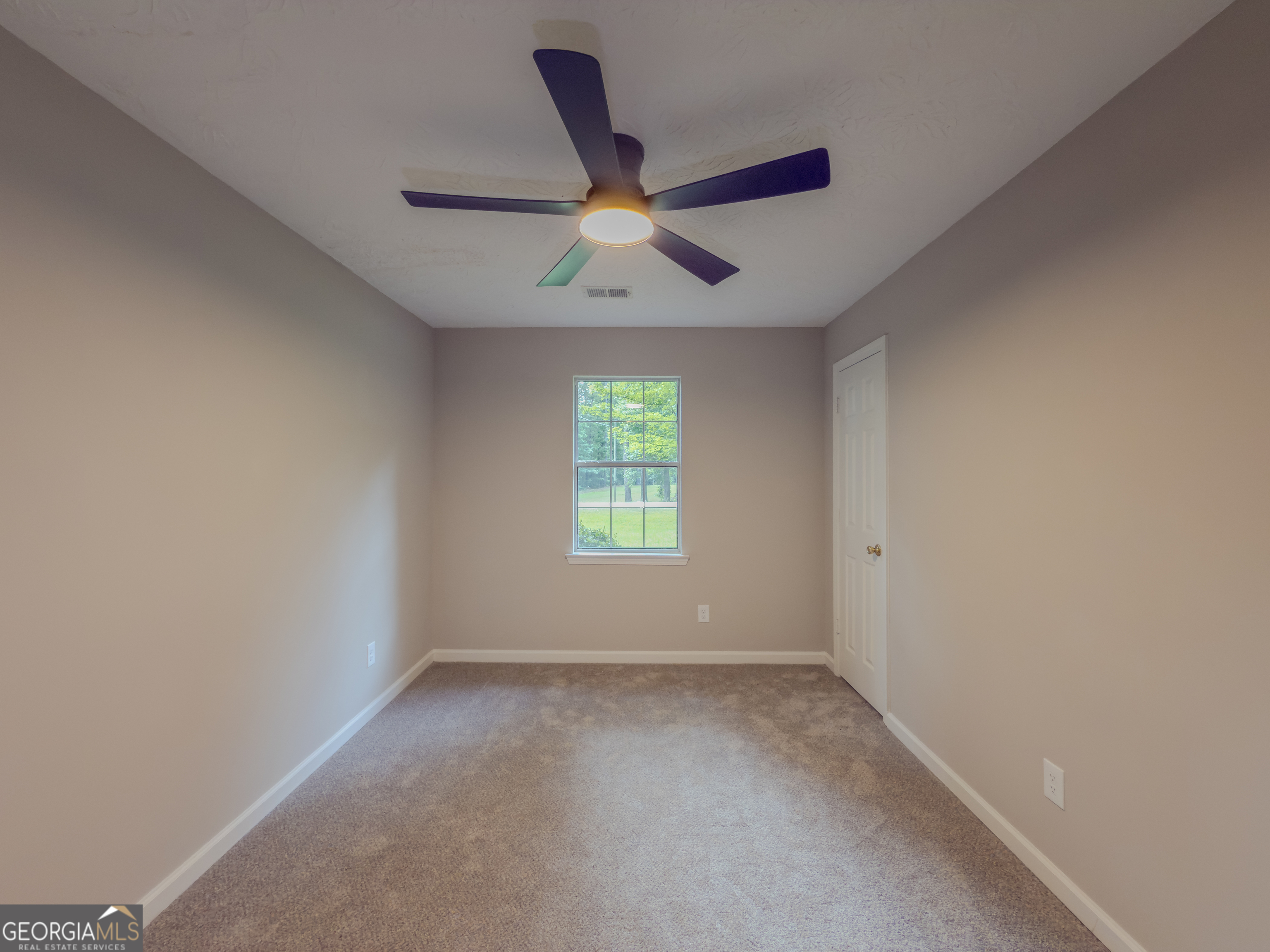 175 Stoneview Circle Property Photo 11