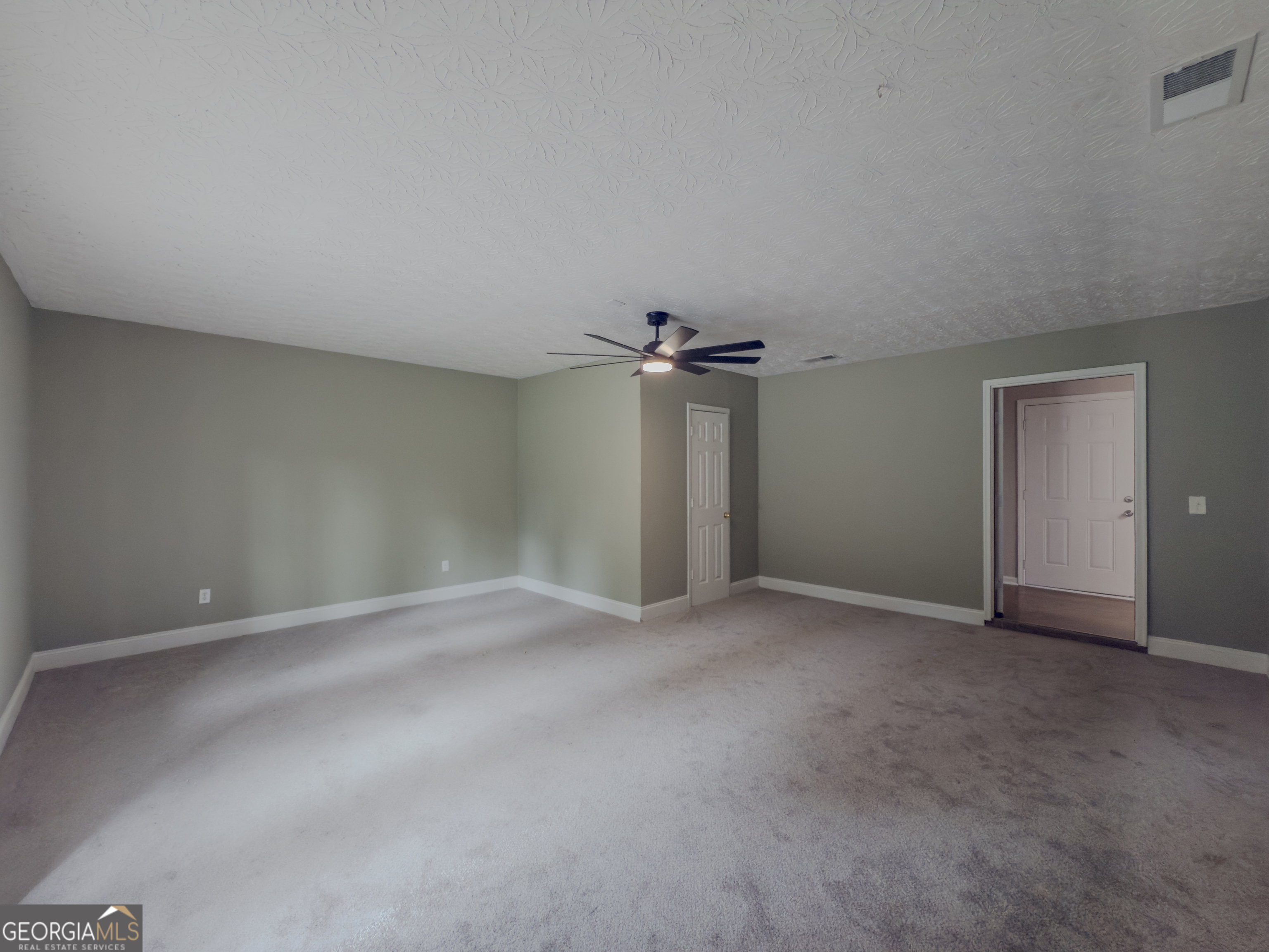 175 Stoneview Circle Property Photo 13