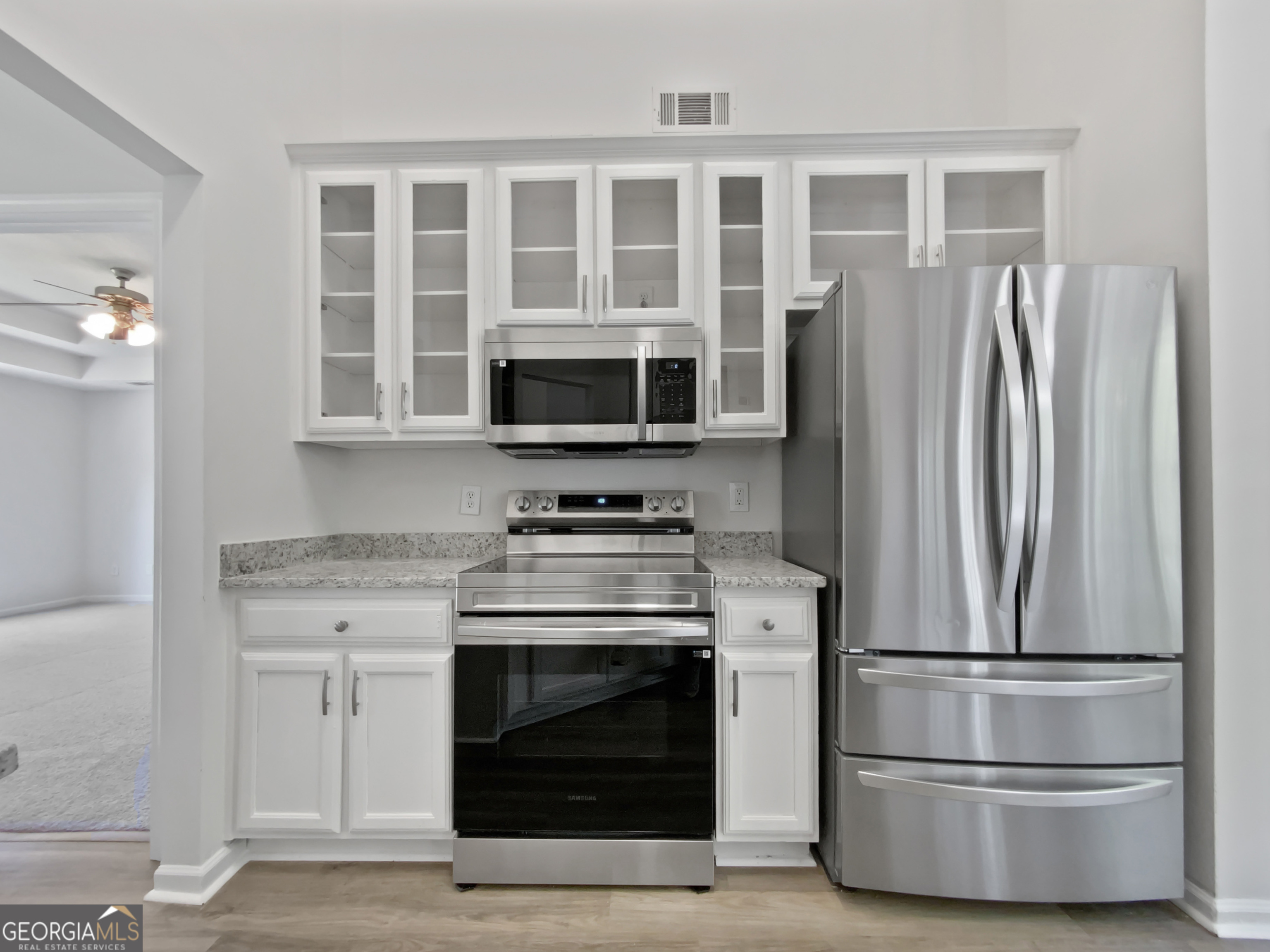 10924 Hondal Court Property Photo 6