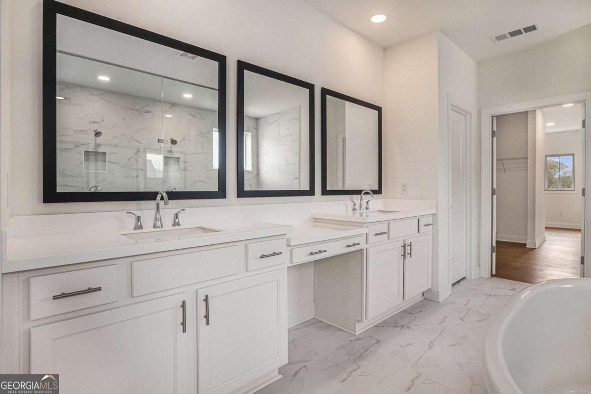 7785 Wild Violet Drive Property Photo 23