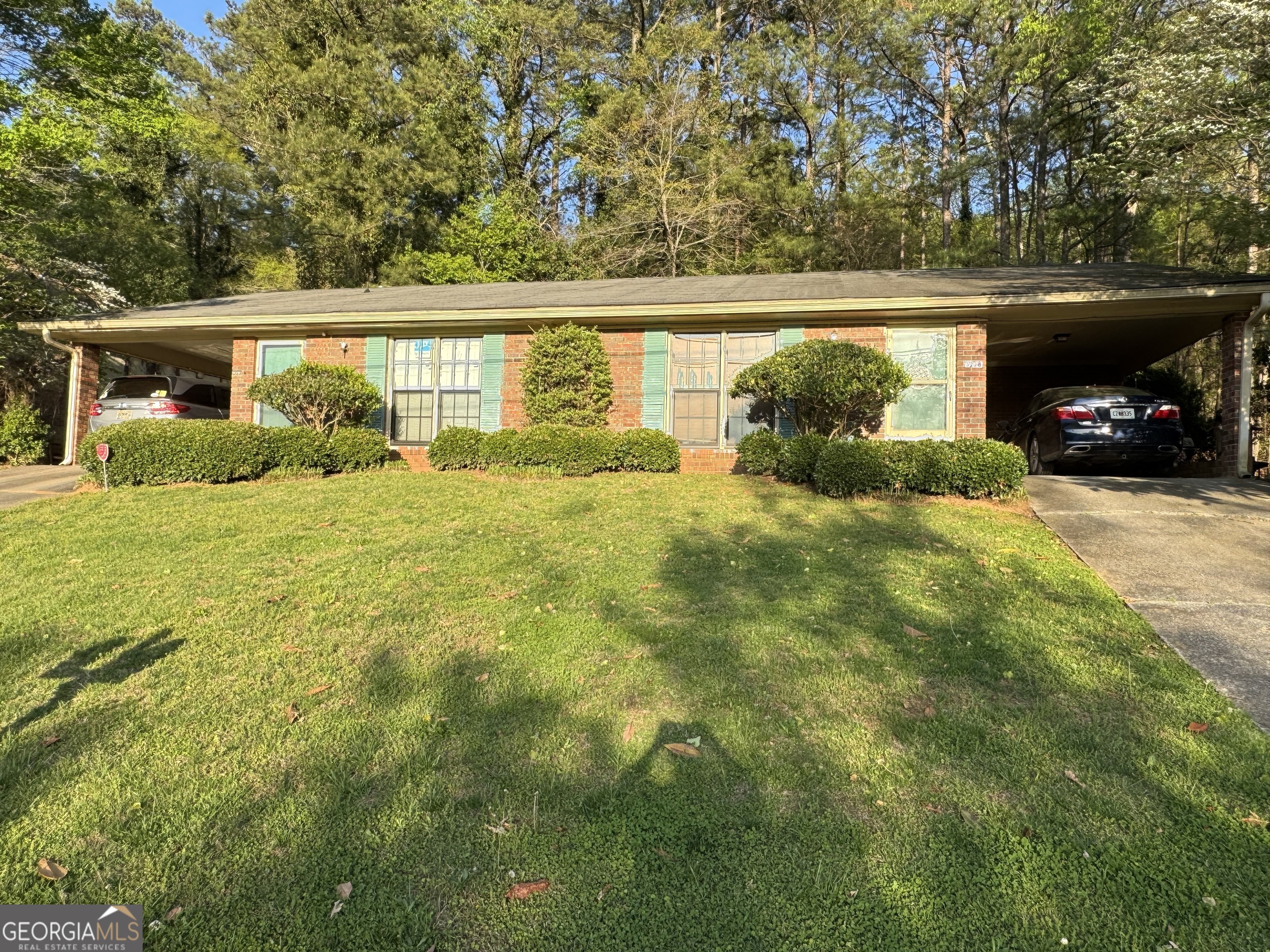 313 Chateau Drive Property Photo 1