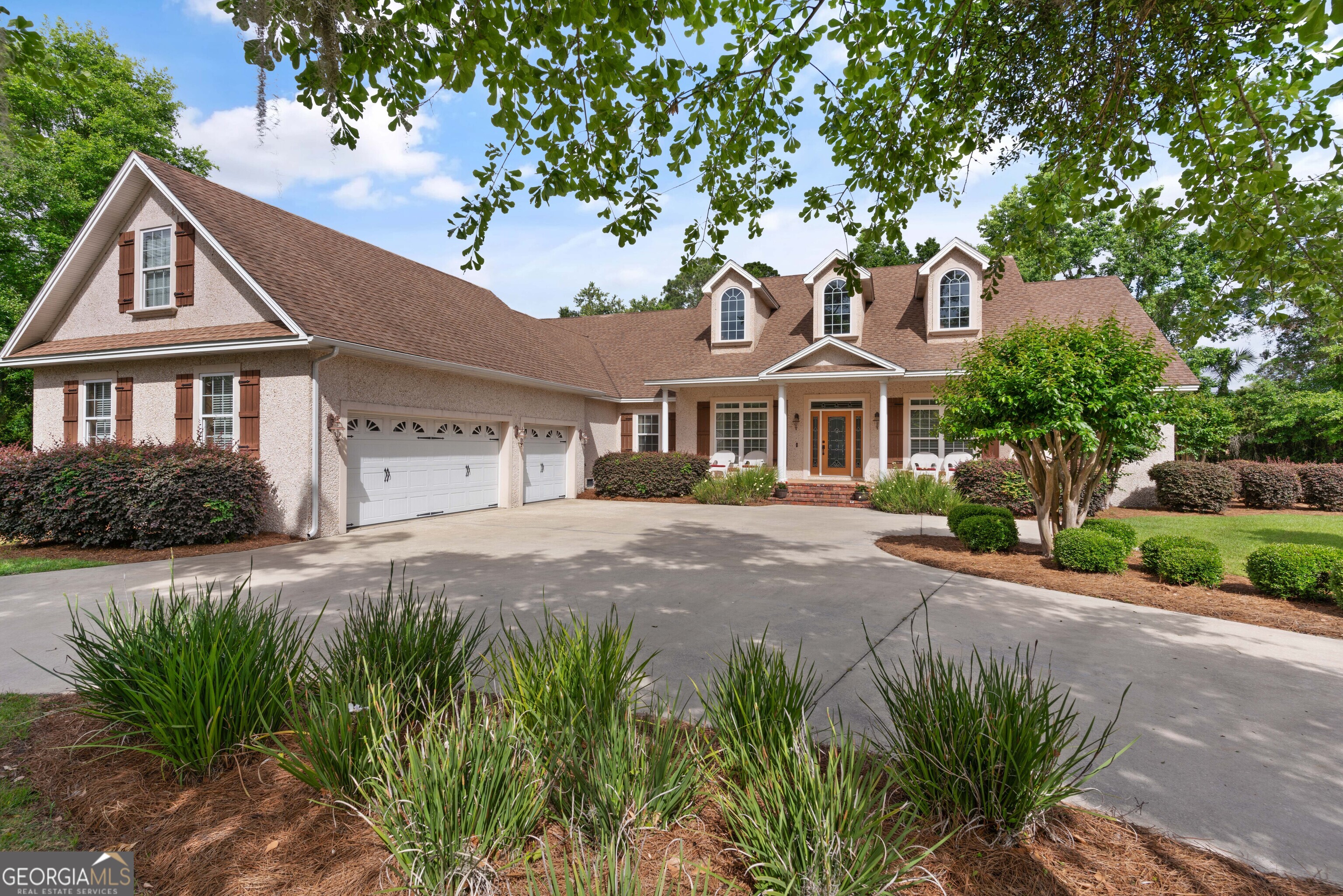 106 Majestic Drive Property Photo 1