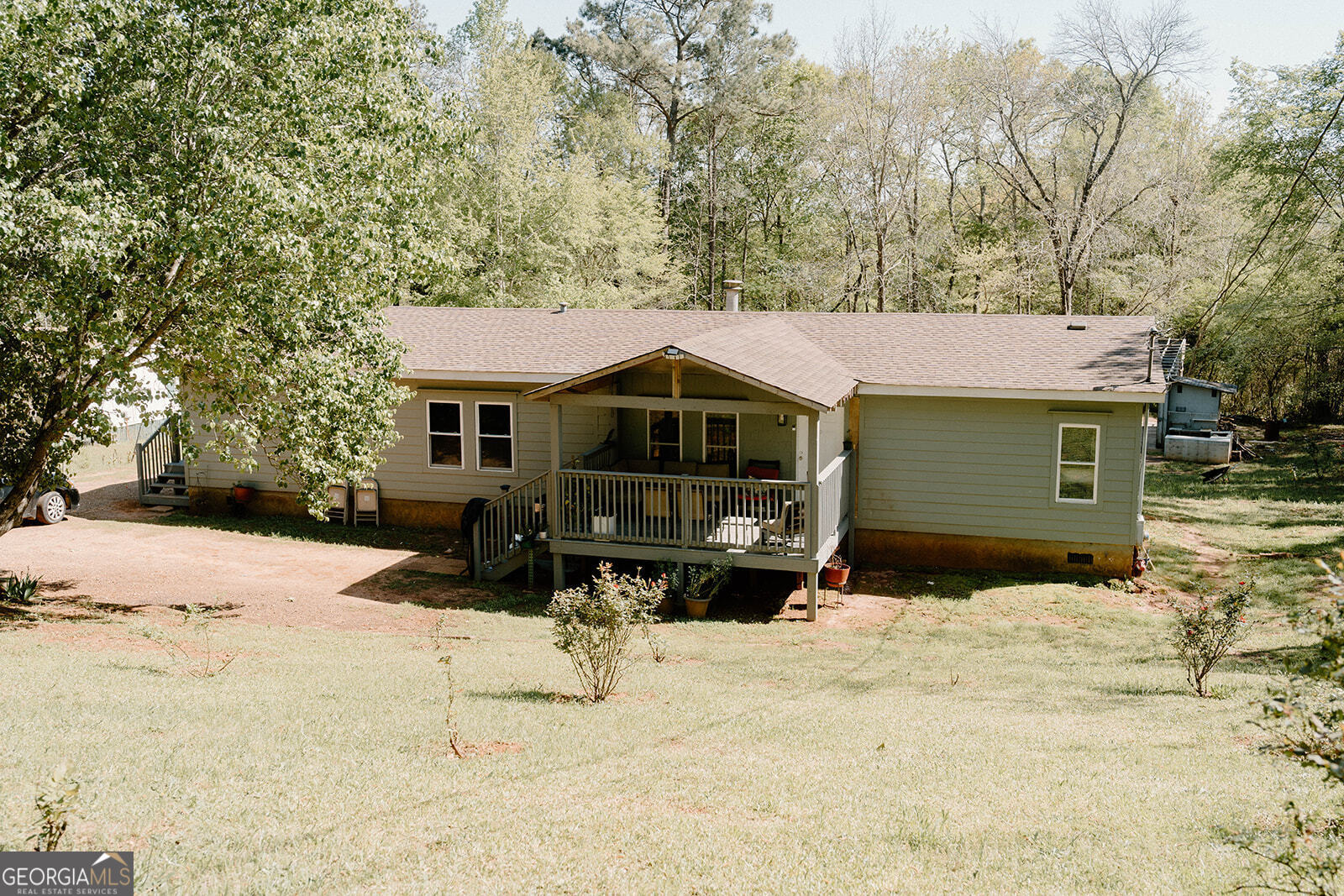 153 Helen Road Property Photo 3