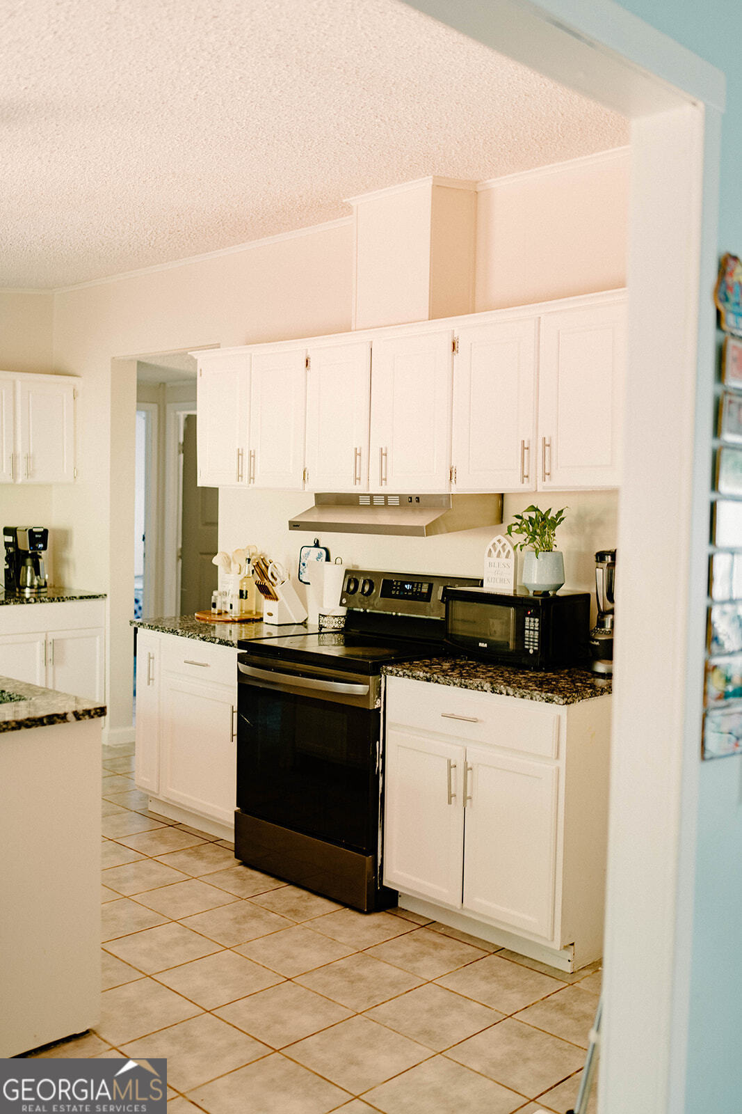 153 Helen Road Property Photo 8