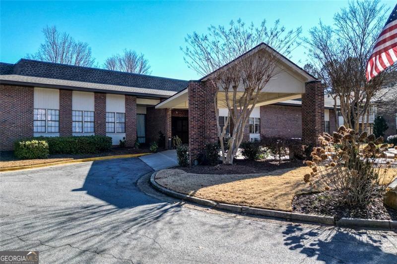 475 Mount Vernon Highway Ne # 220 Property Photo 1