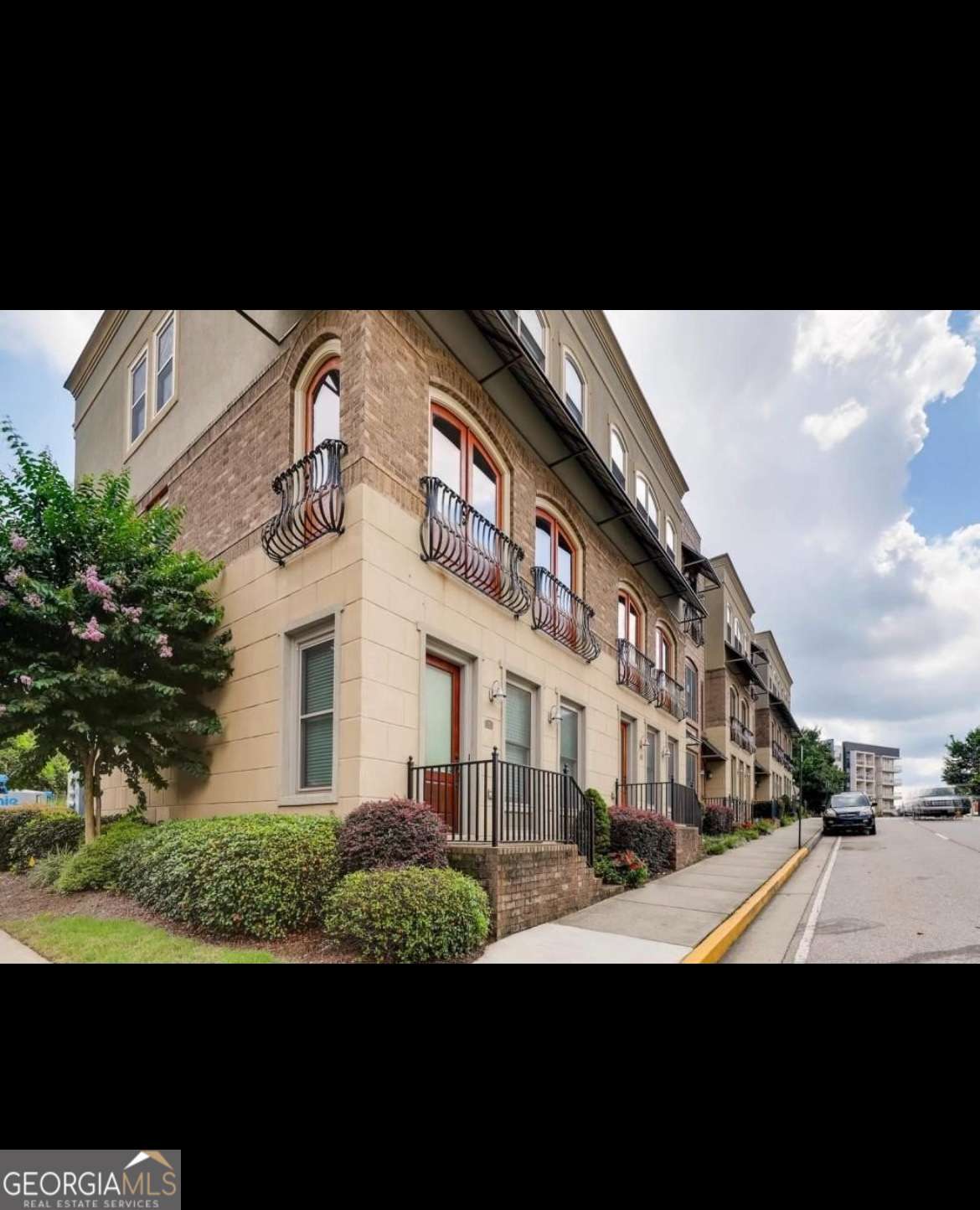 384 16th Street Nw # 1 Property Photo