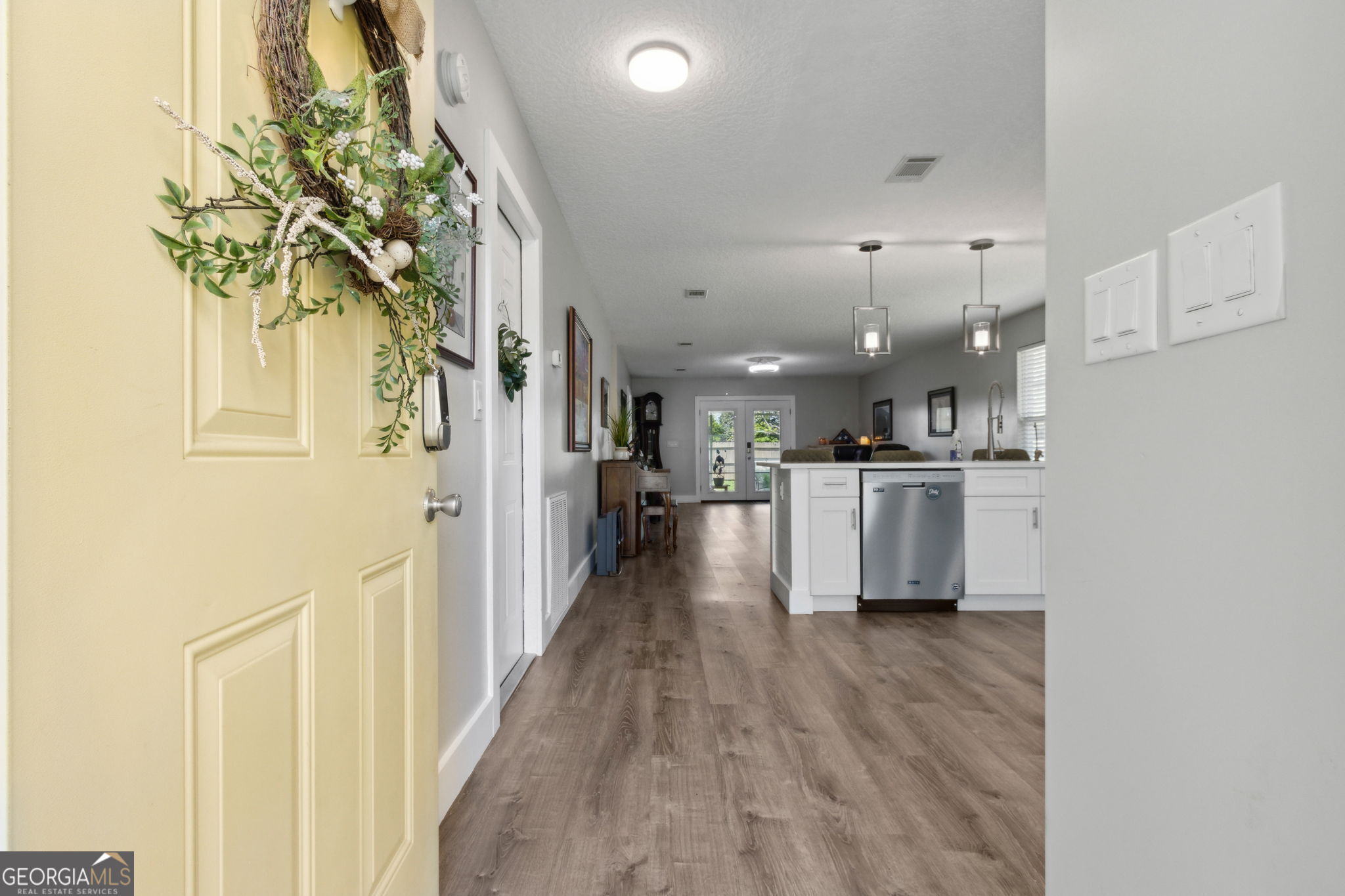 400 Parker Street Property Photo 1