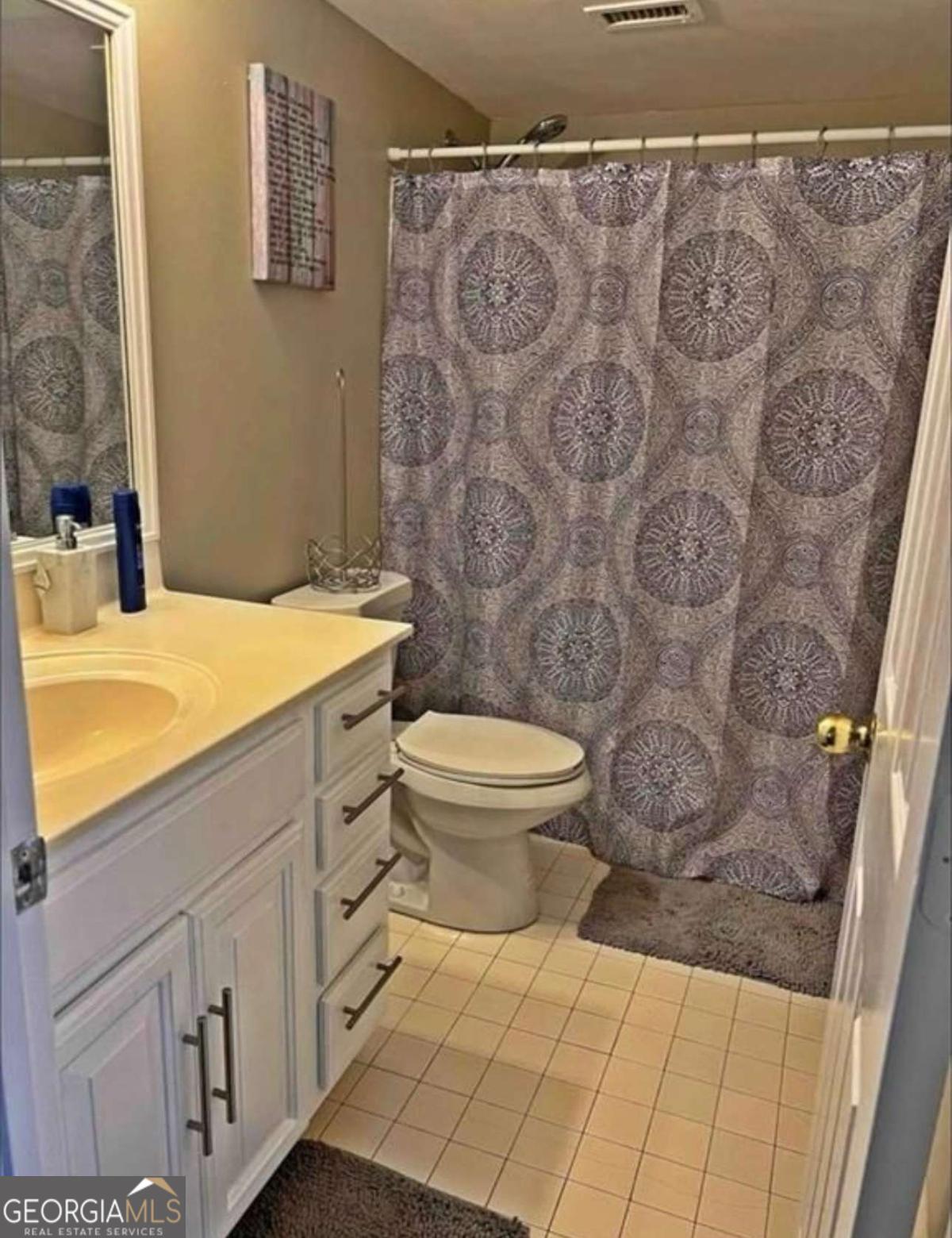 795 Hammond Drive # 813 Property Photo 5