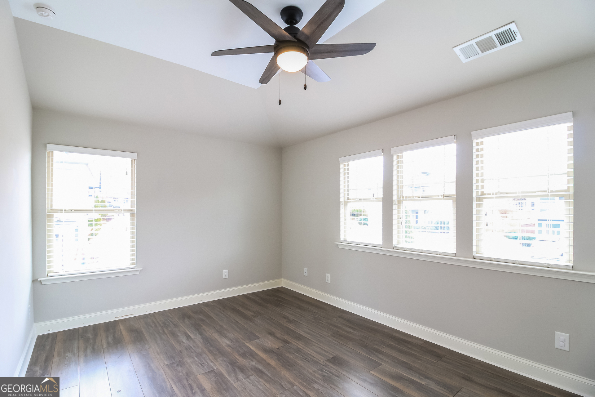 2331 Bouldercliff Way Se Property Photo 16
